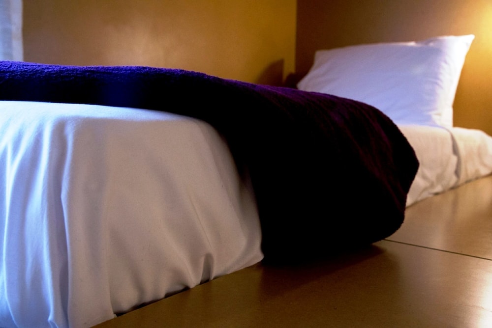 Villa 25 Hostel & Suites