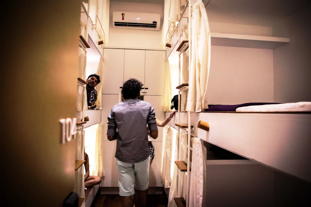 Villa 25 Hostel & Suites