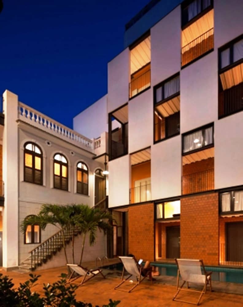 Villa 25 Hostel & Suites