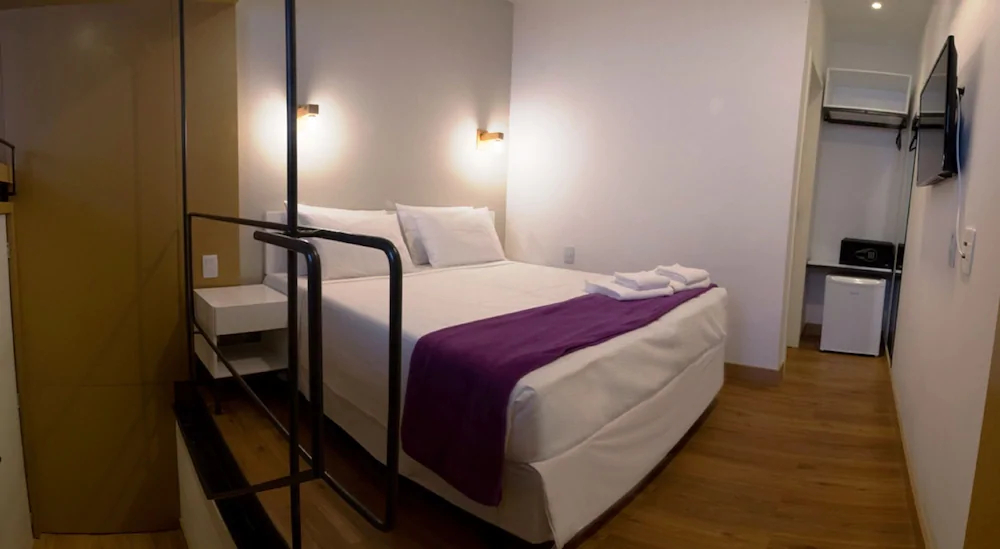 Villa 25 Hostel & Suites