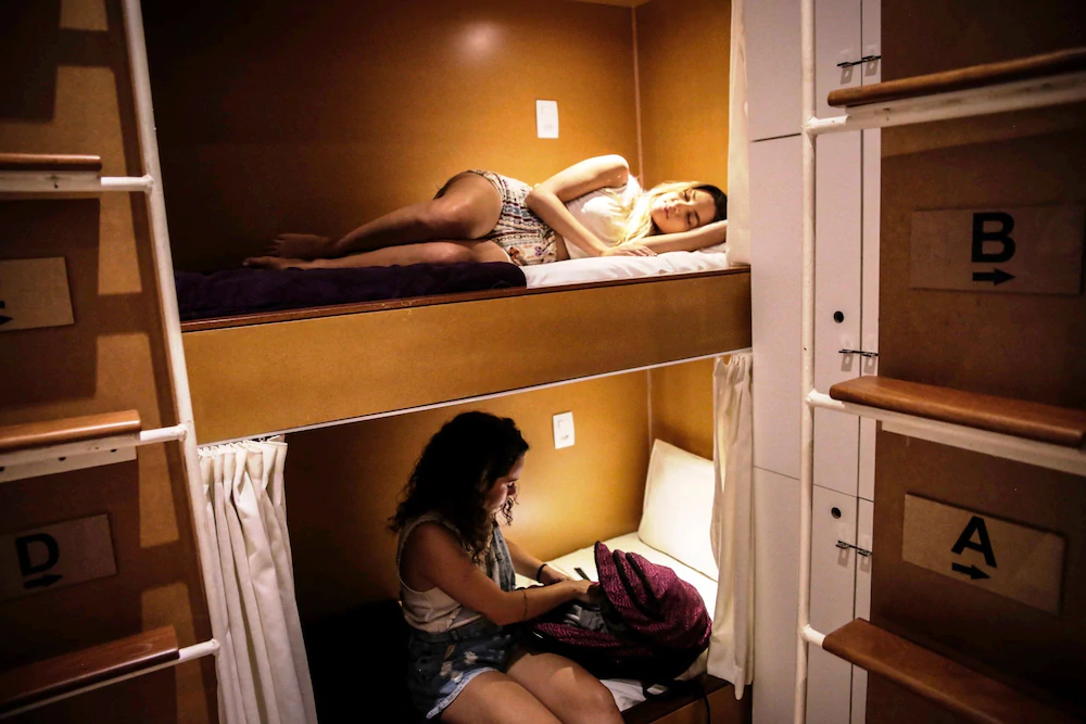 Villa 25 Hostel & Suites