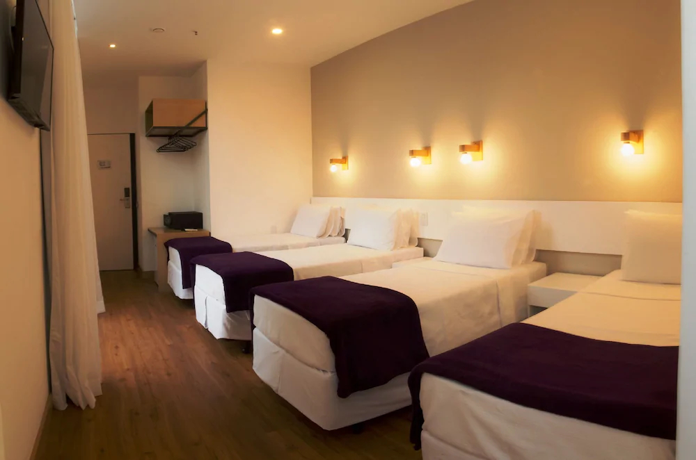 Villa 25 Hostel & Suites