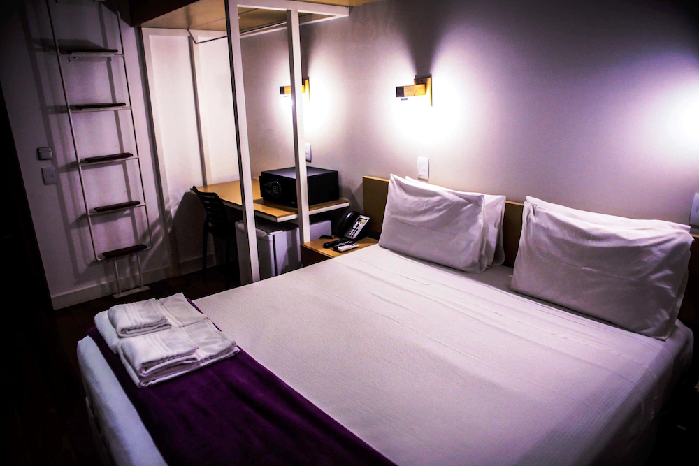 Villa 25 Hostel & Suites