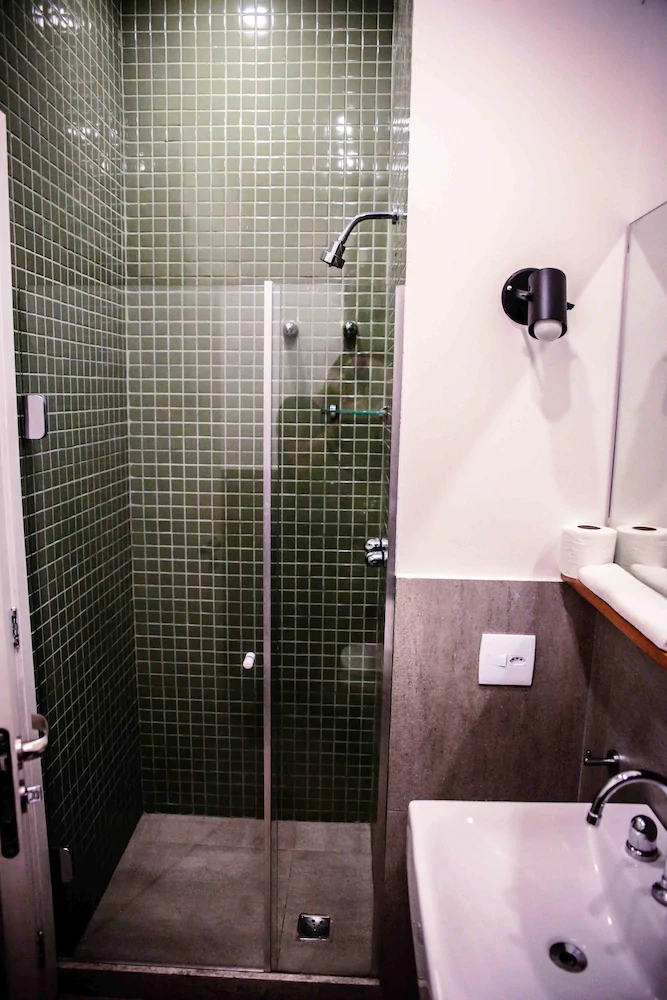 Villa 25 Hostel & Suites