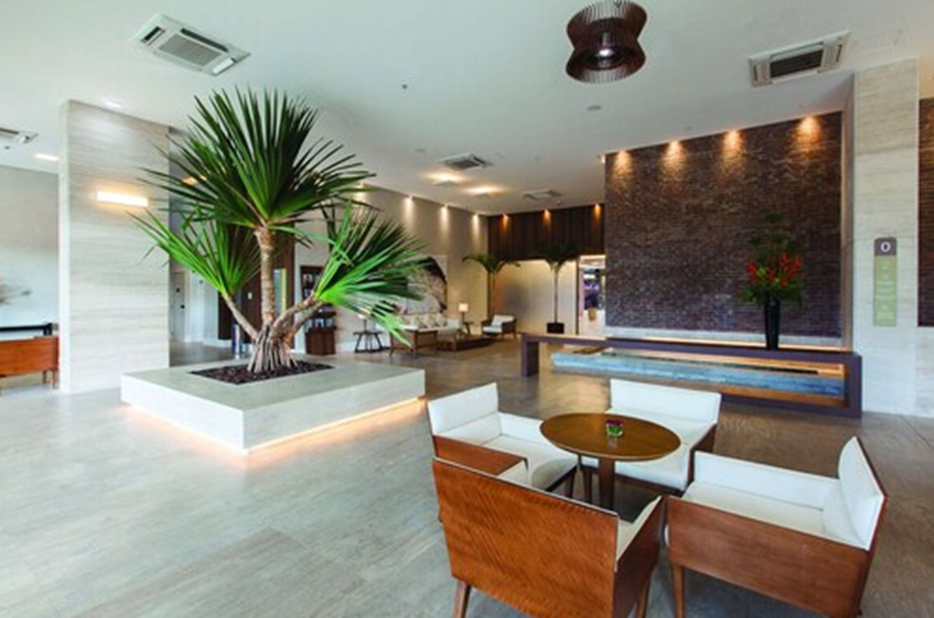 Vogue Square Fashion Hotel by Lenny Niemeyer