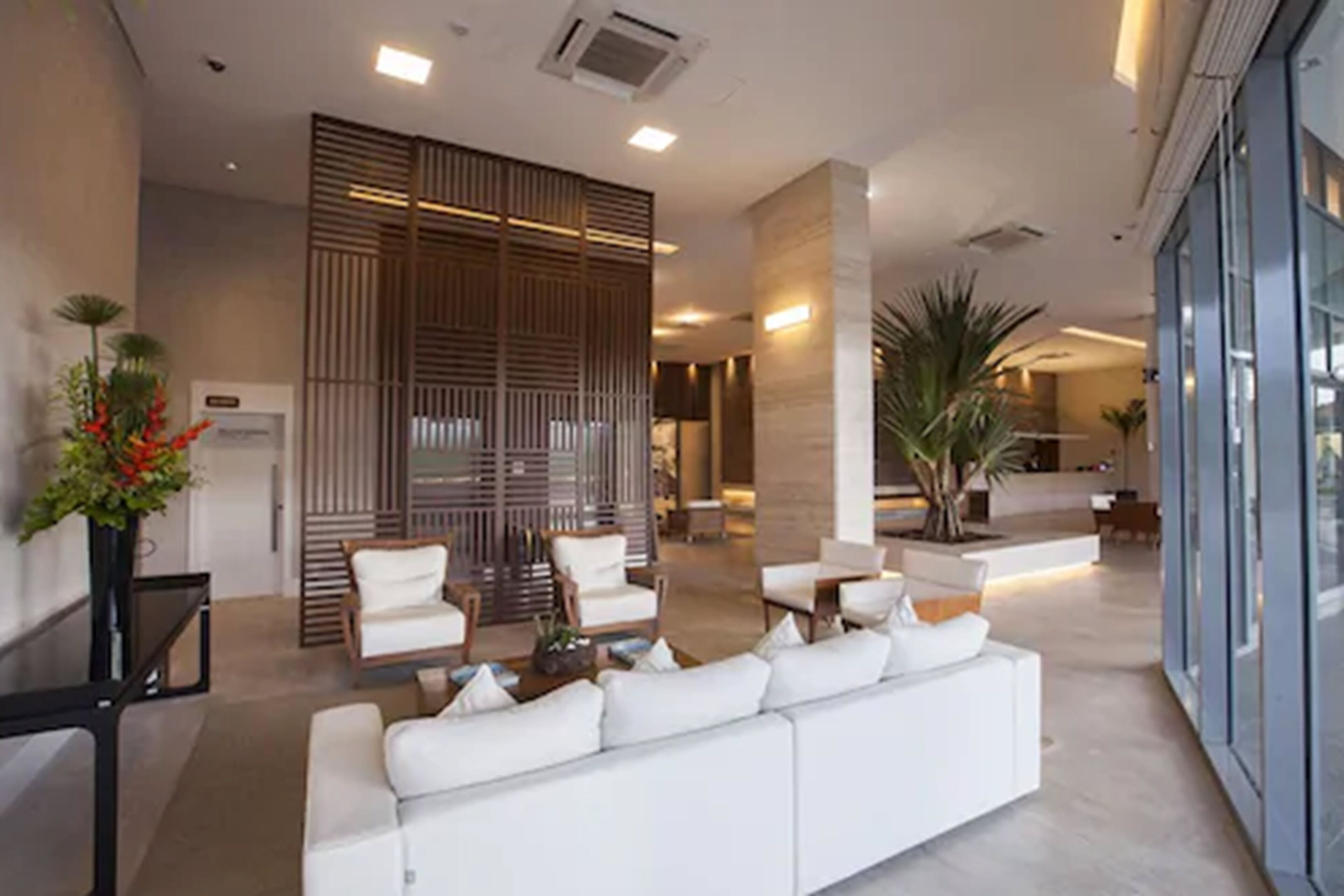 Vogue Square Fashion Hotel by Lenny Niemeyer