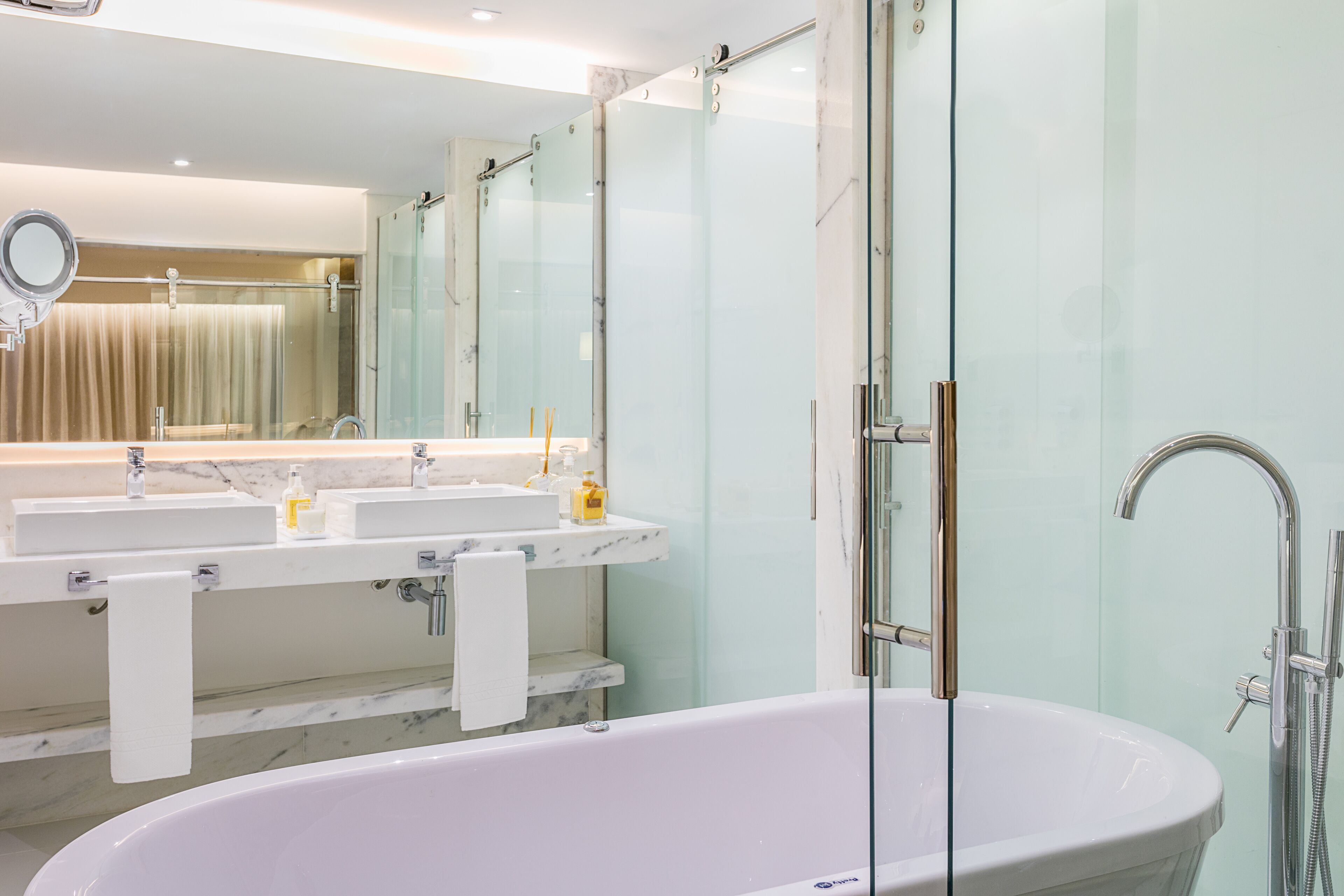 Vogue Square Fashion Hotel by Lenny Niemeyer