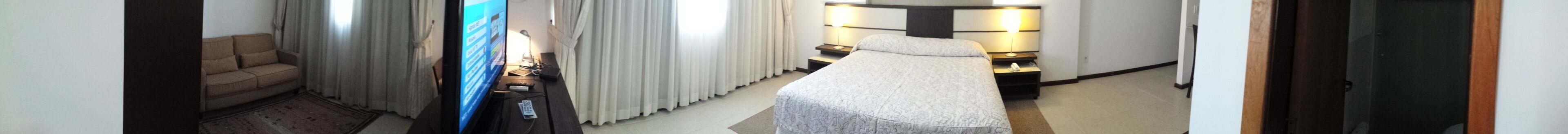 Mondrian Suite Hotel