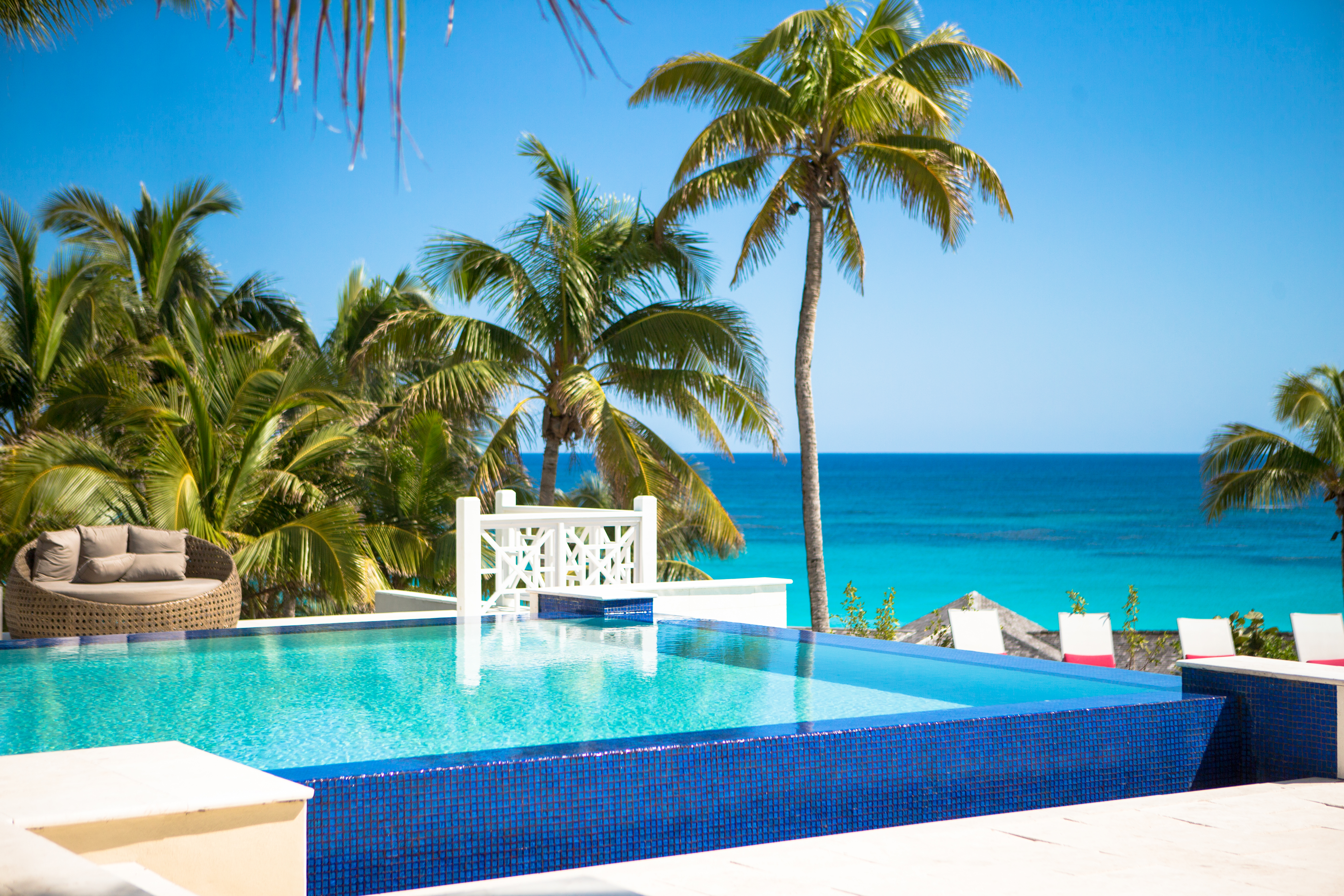 Coral Sands Hotel