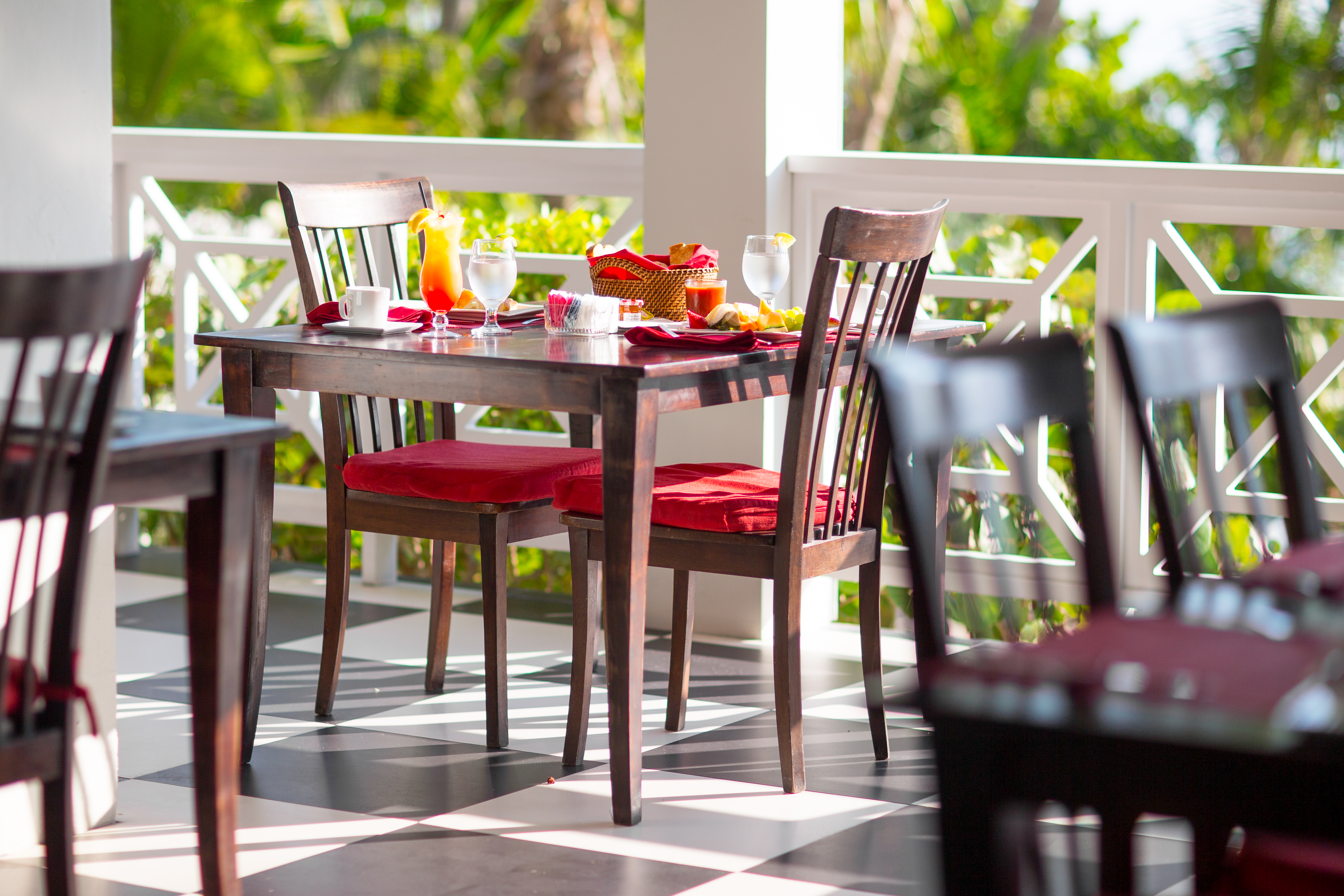 Coral Sands Hotel