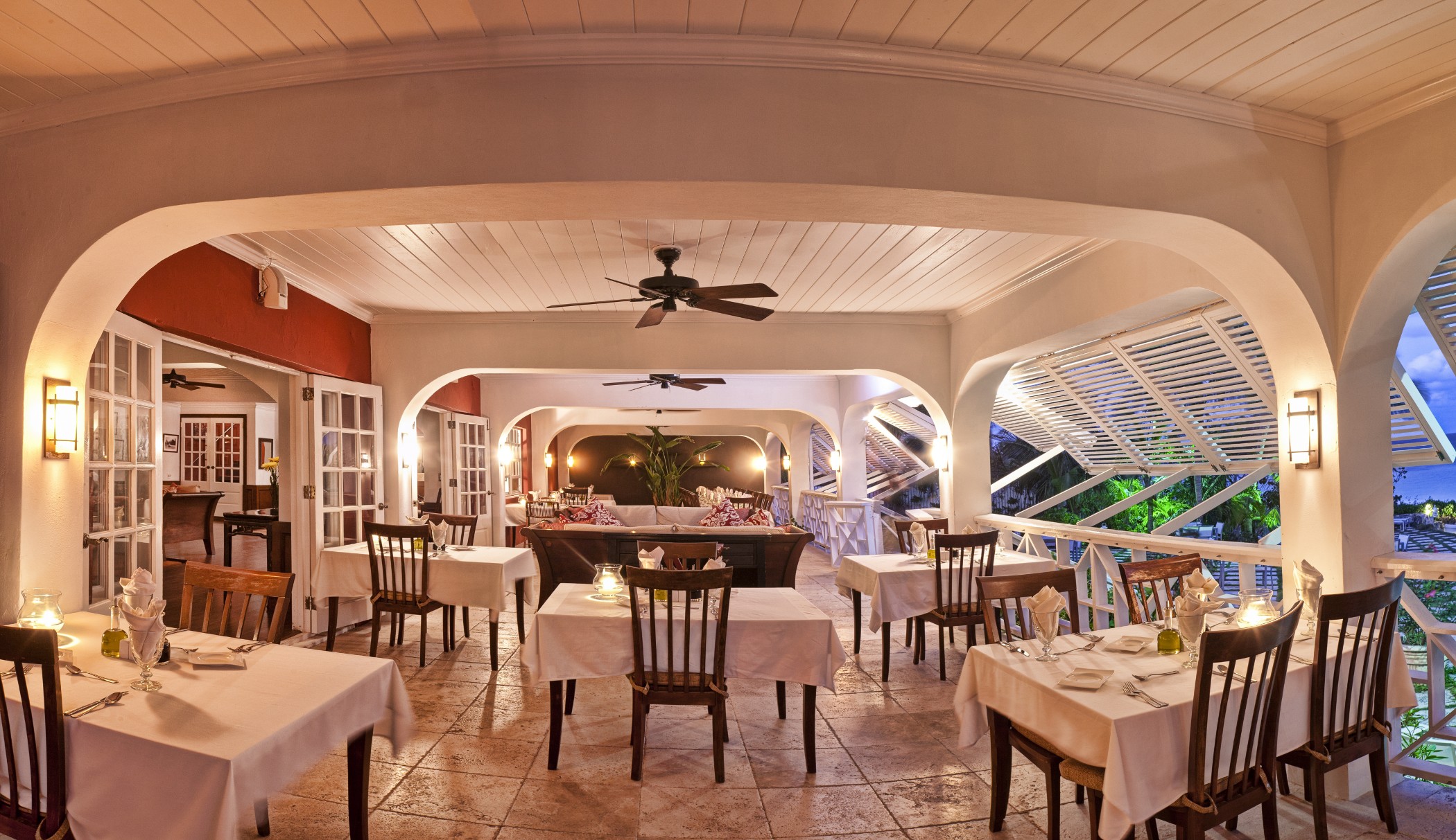 Coral Sands Hotel