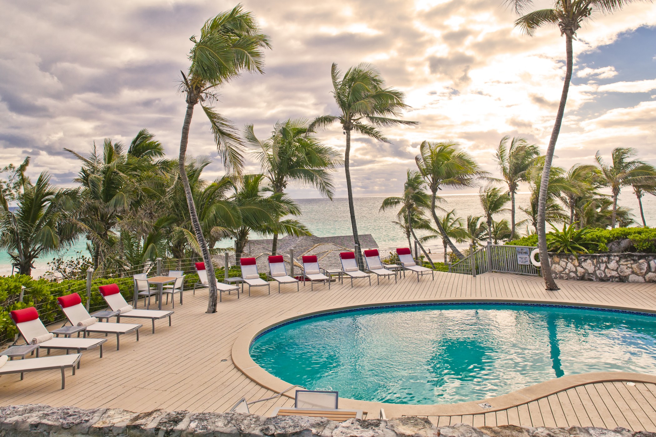 Coral Sands Hotel