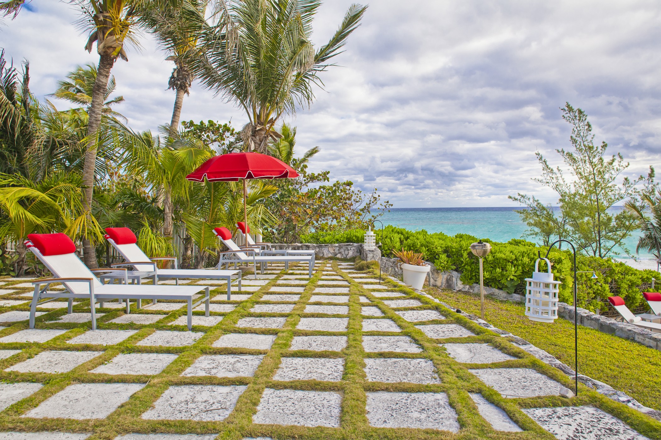 Coral Sands Hotel