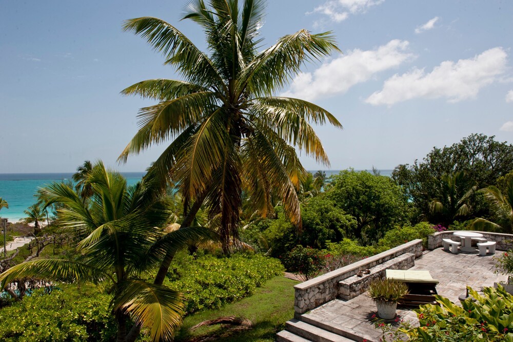 Allamanda House
