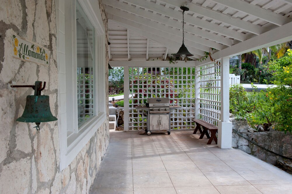 Allamanda House