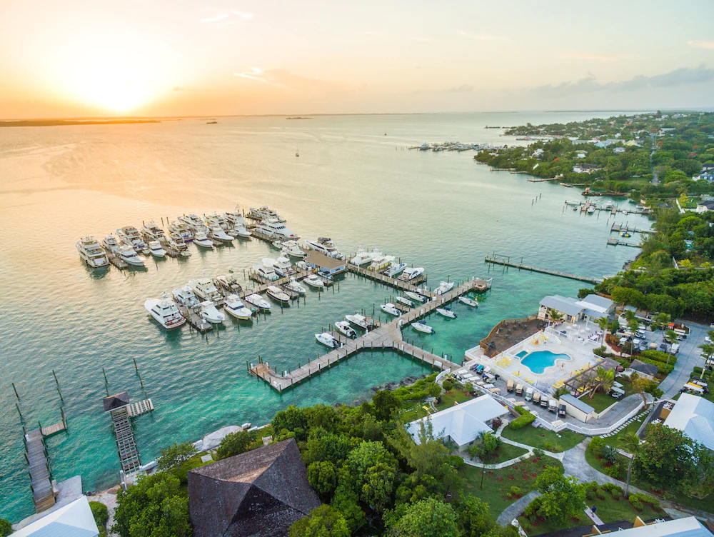 Romora Bay Resort and Marina