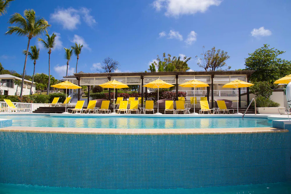 Romora Bay Resort and Marina