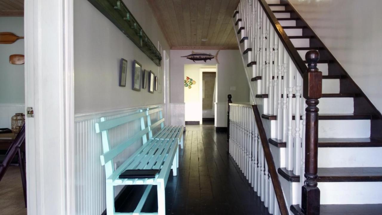 Sapodilla House