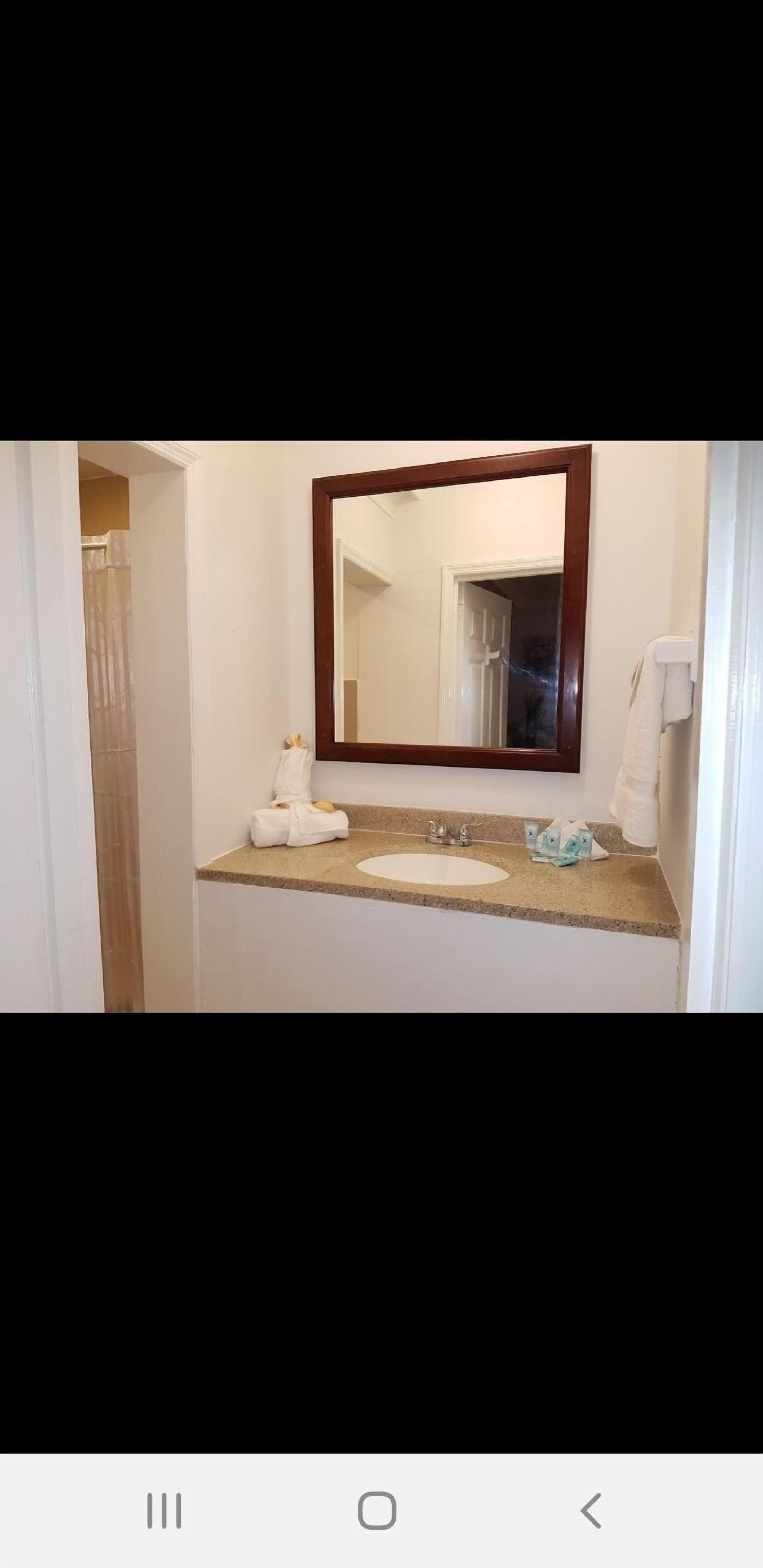 Golden Palm B & B