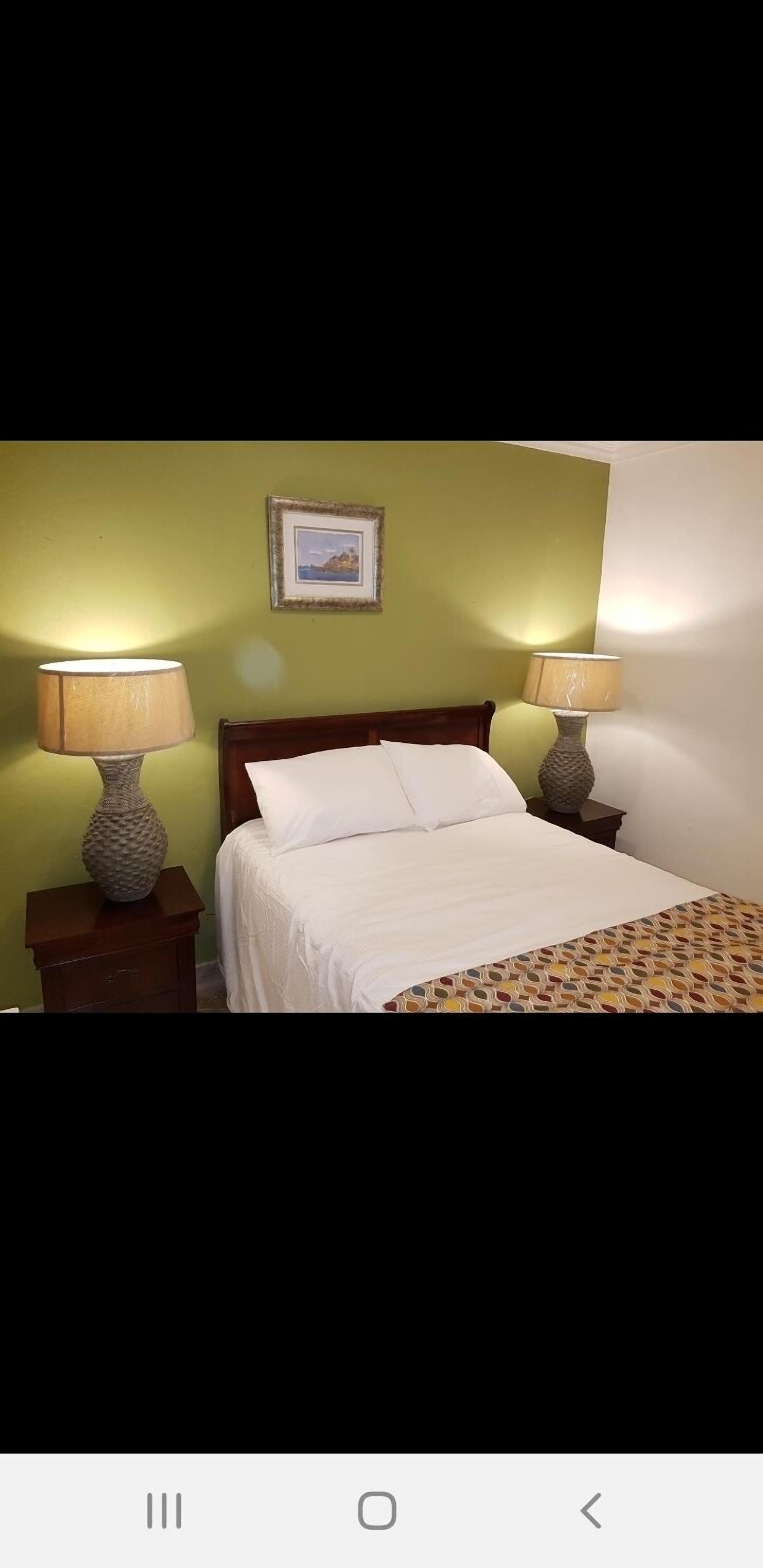 Golden Palm B & B