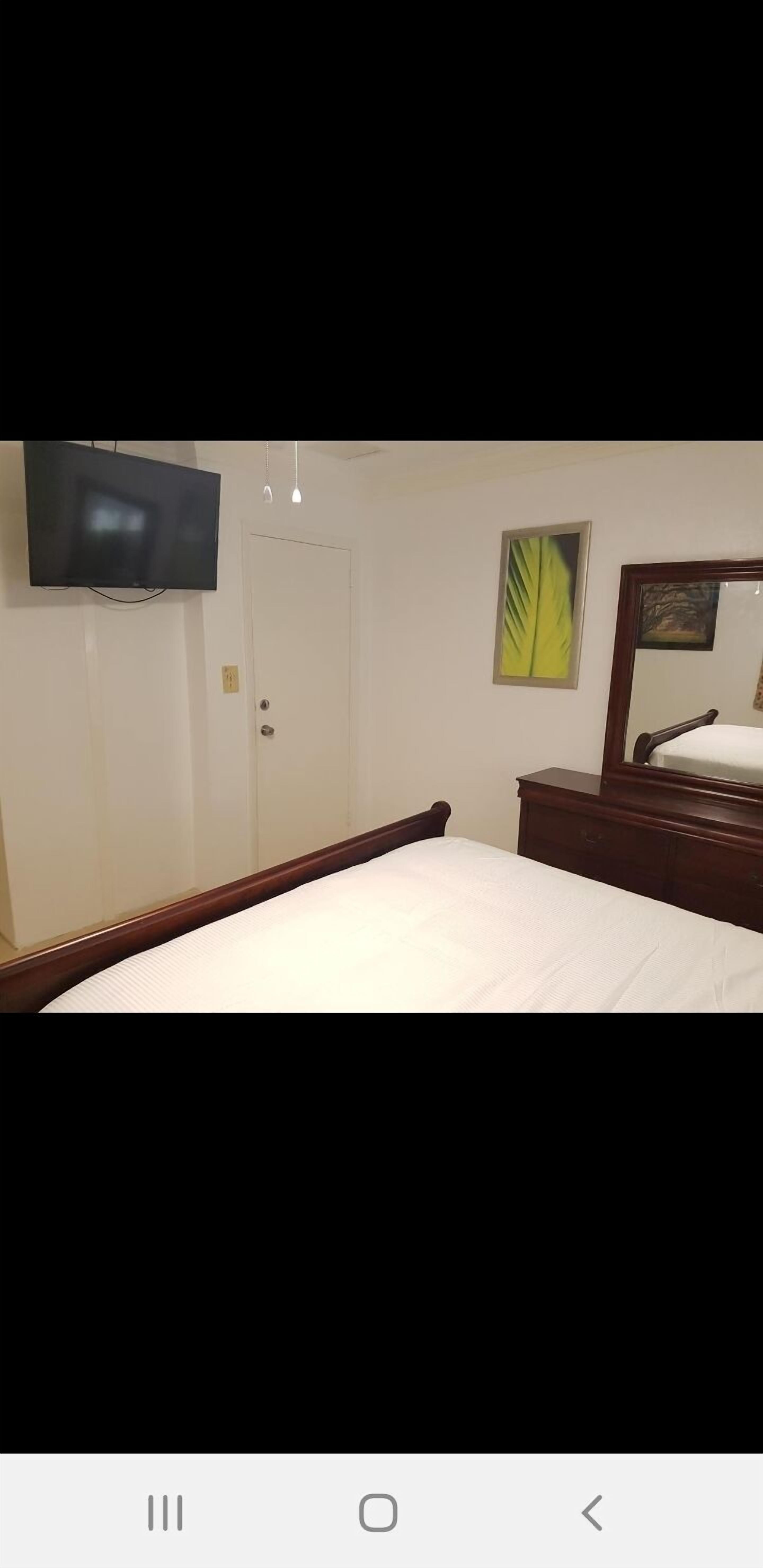 Golden Palm B & B