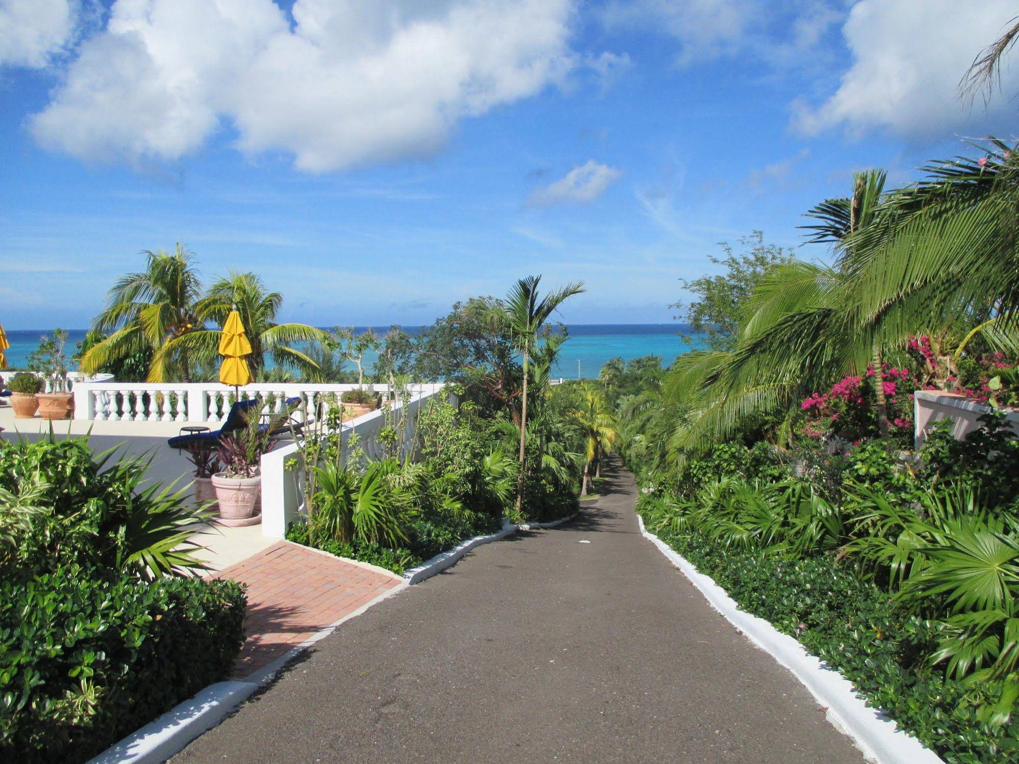 Ocean West Boutique Hotel