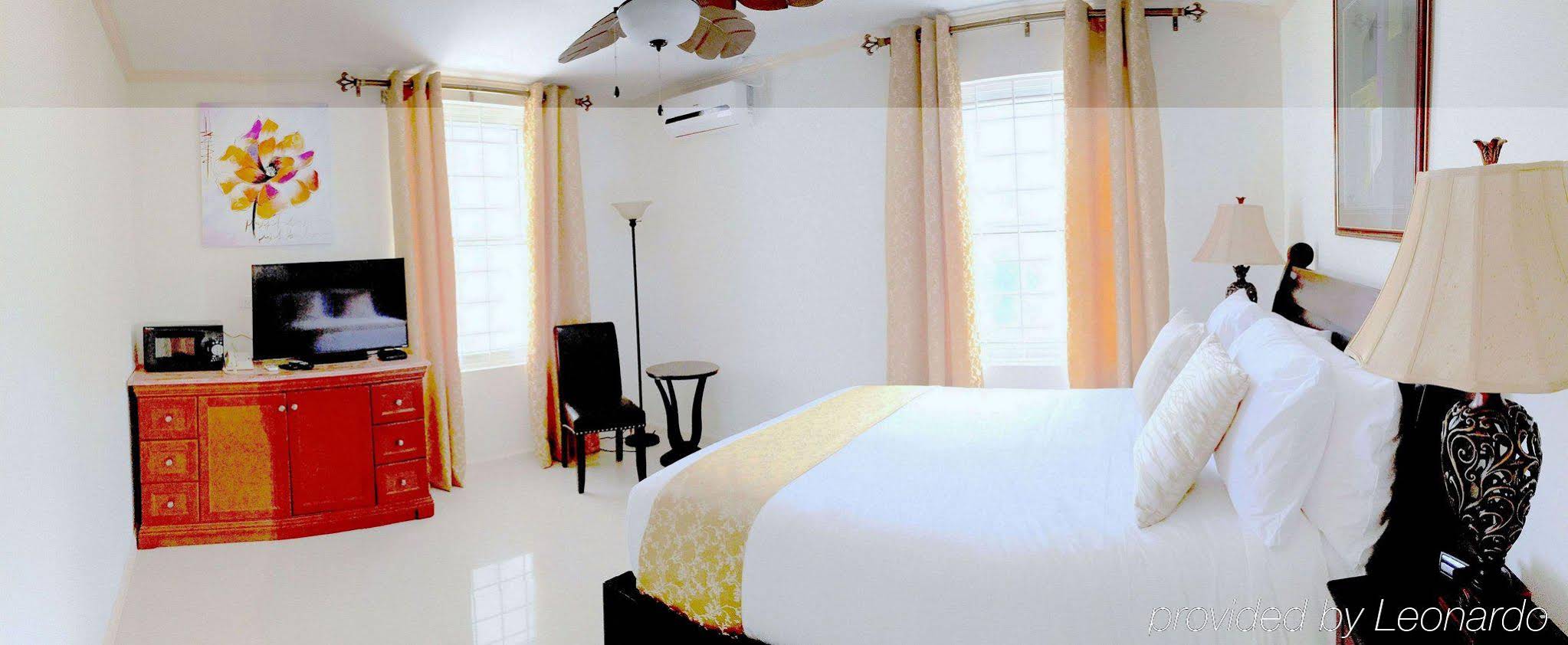 Ocean West Boutique Hotel