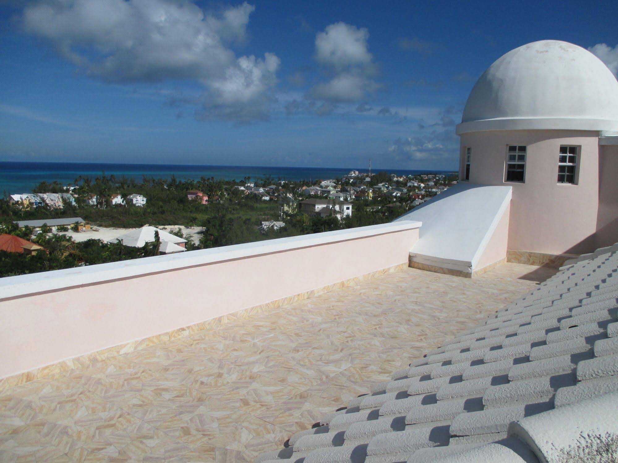 Ocean West Boutique Hotel
