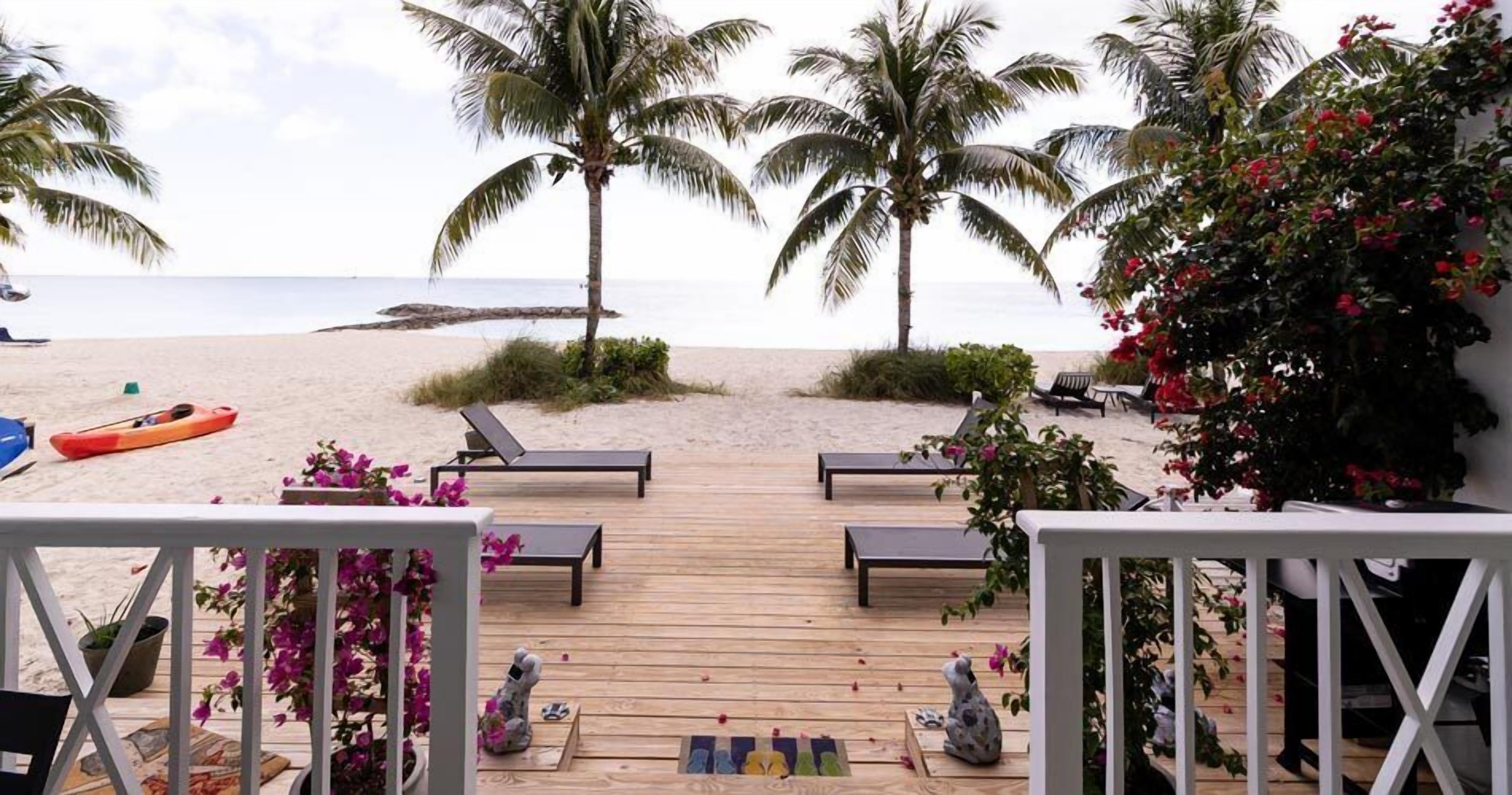 Palm Cay Marina & Beach Club
