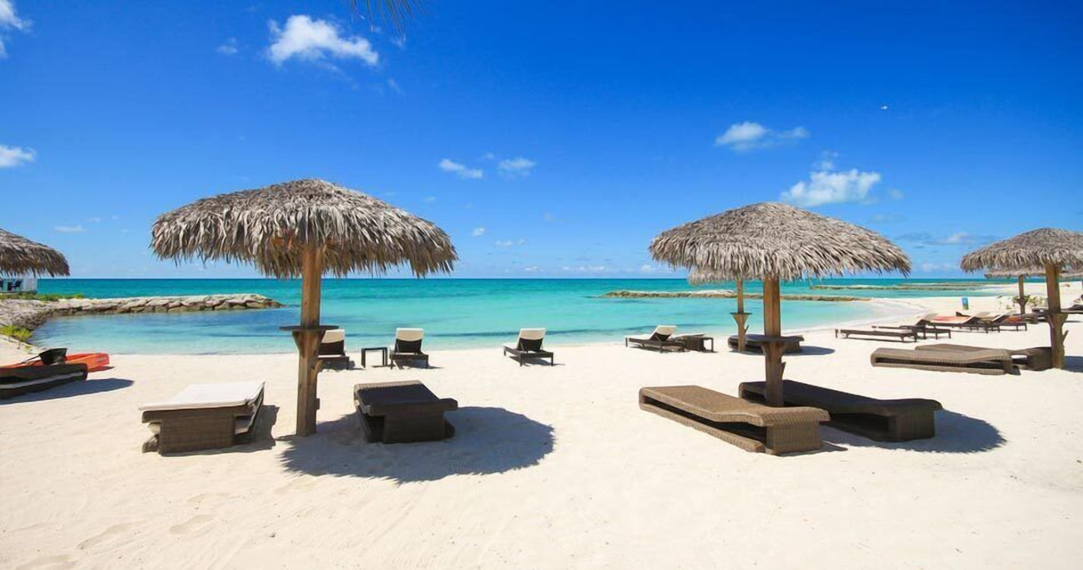 Palm Cay Marina & Beach Club