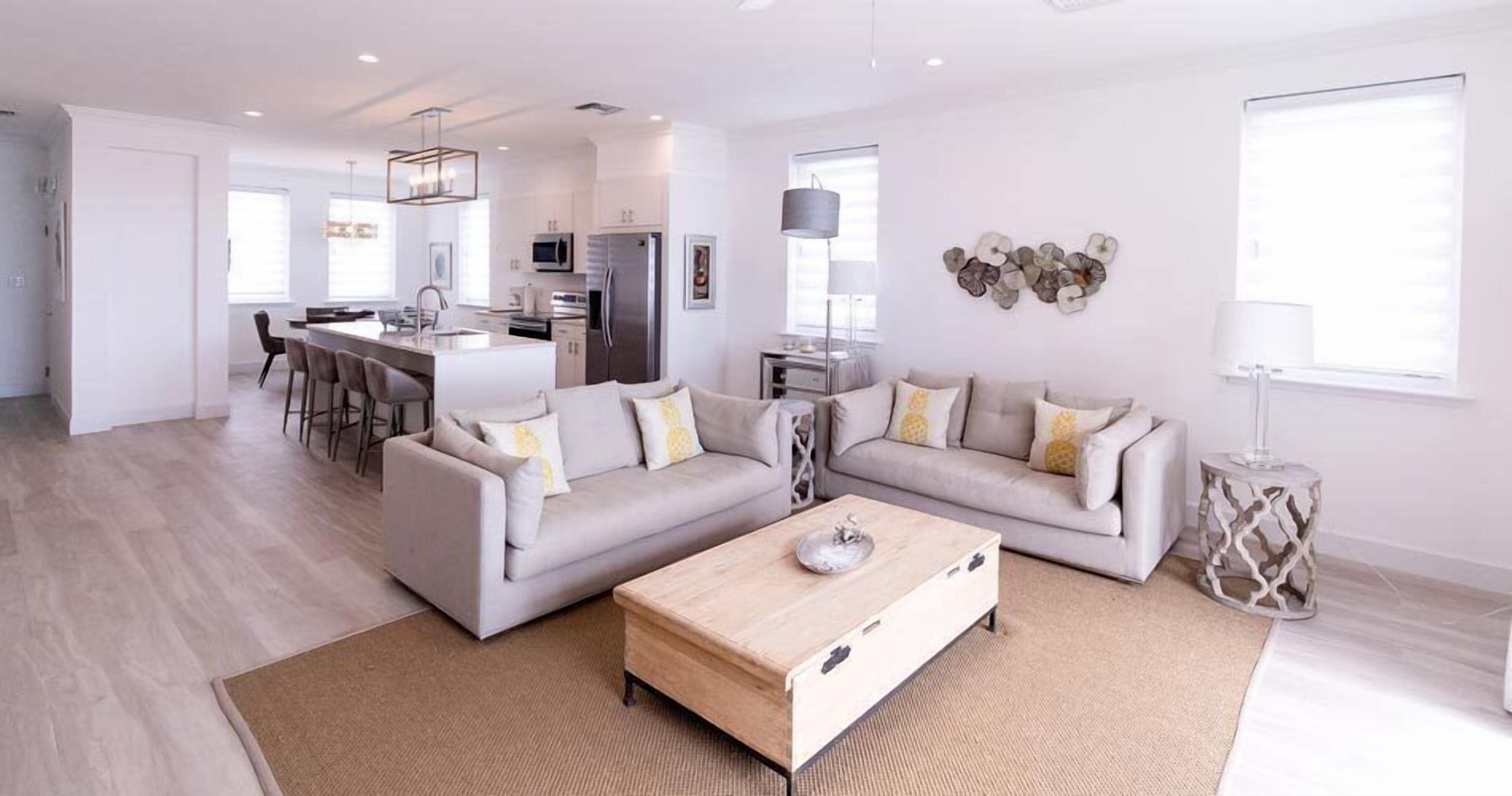 Palm Cay Marina & Beach Club