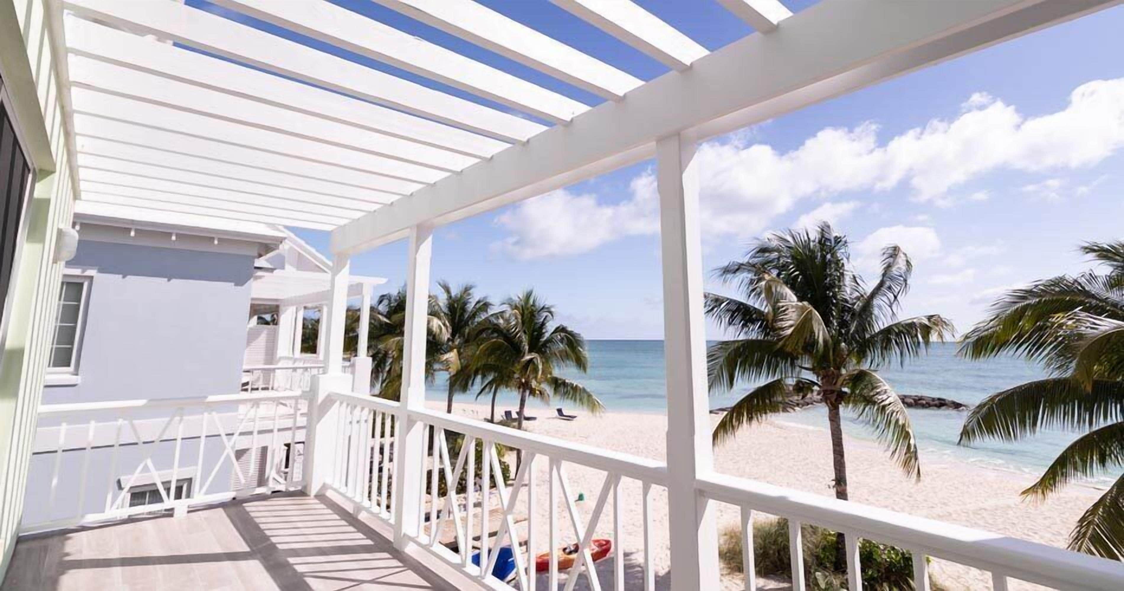 Palm Cay Marina & Beach Club