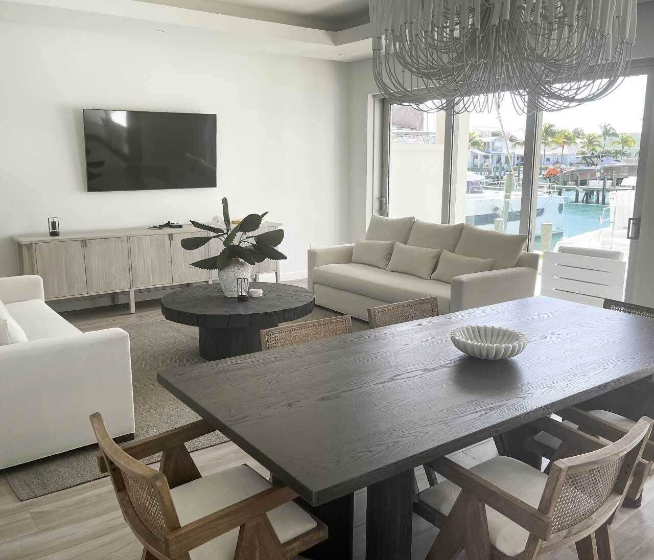 Palm Cay Marina & Beach Club