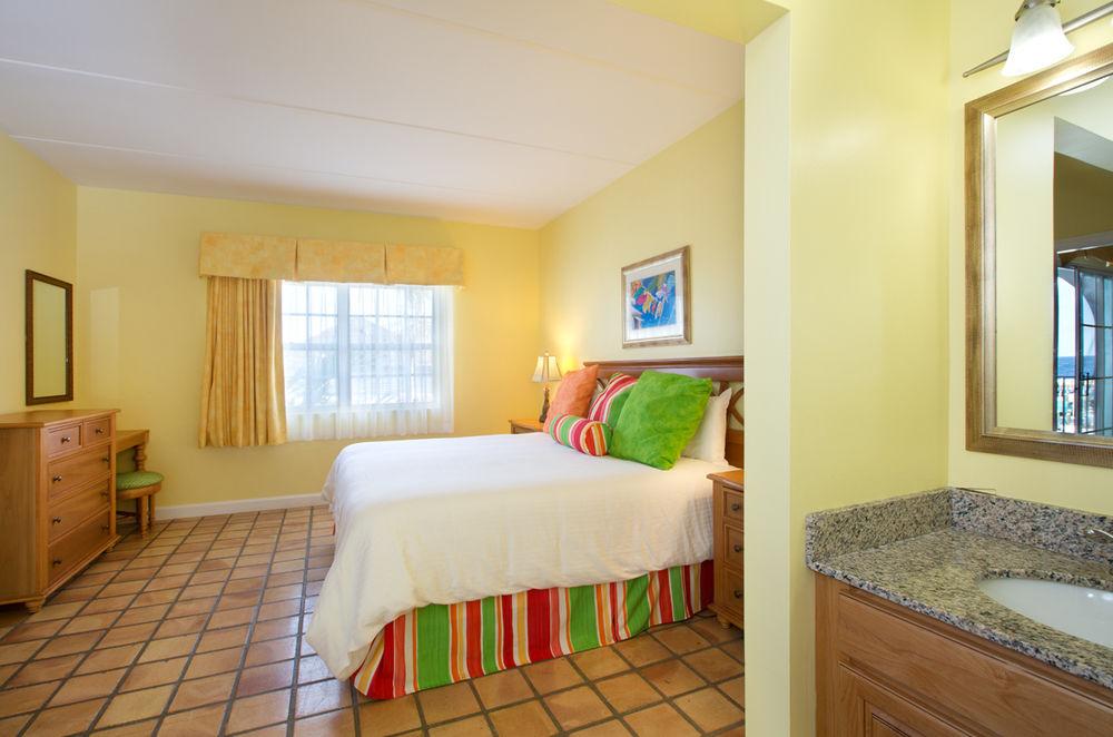 Paradise Harbour Club & Marina a Festiva Resort