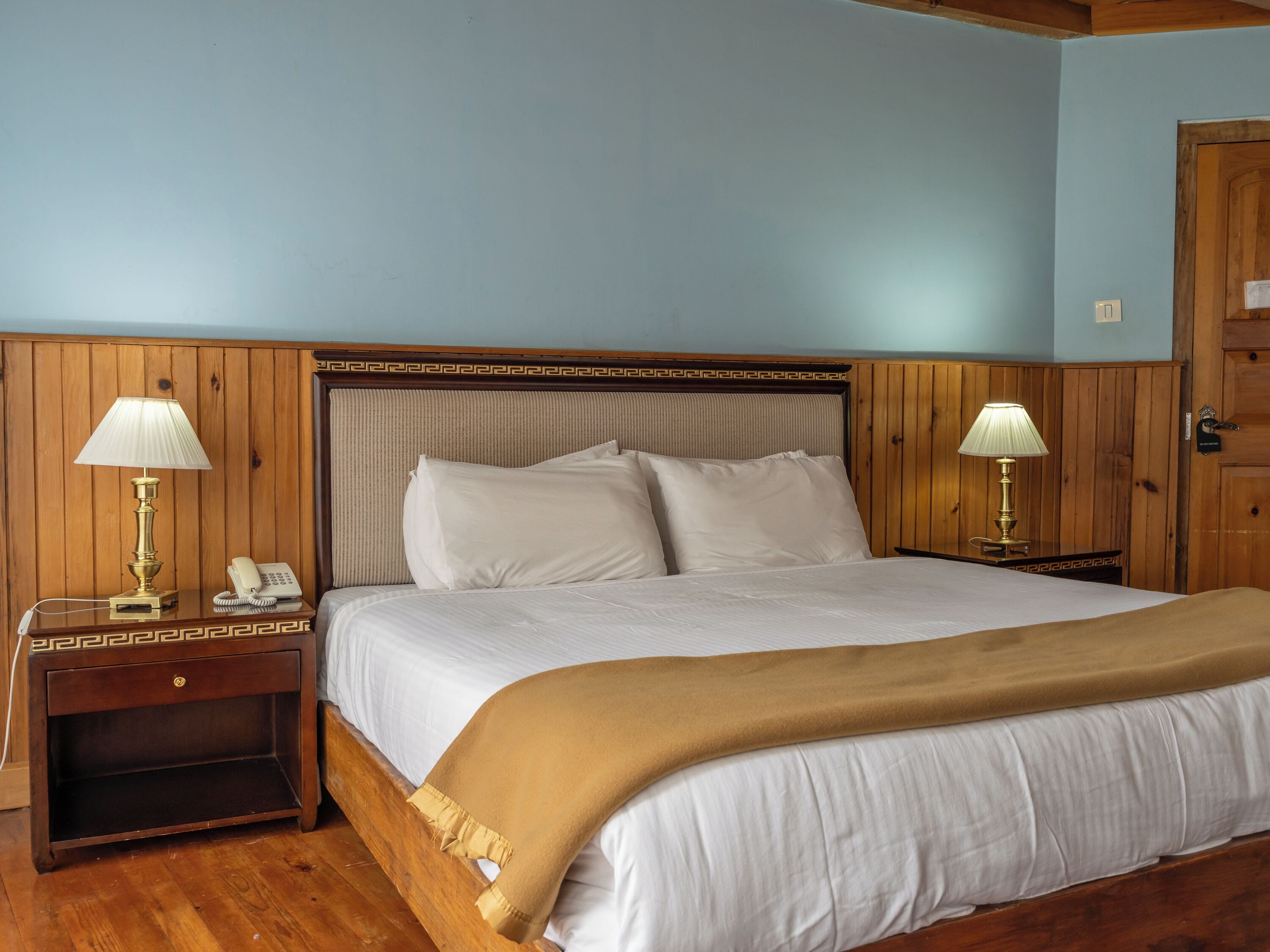 Tiger's Nest Resort