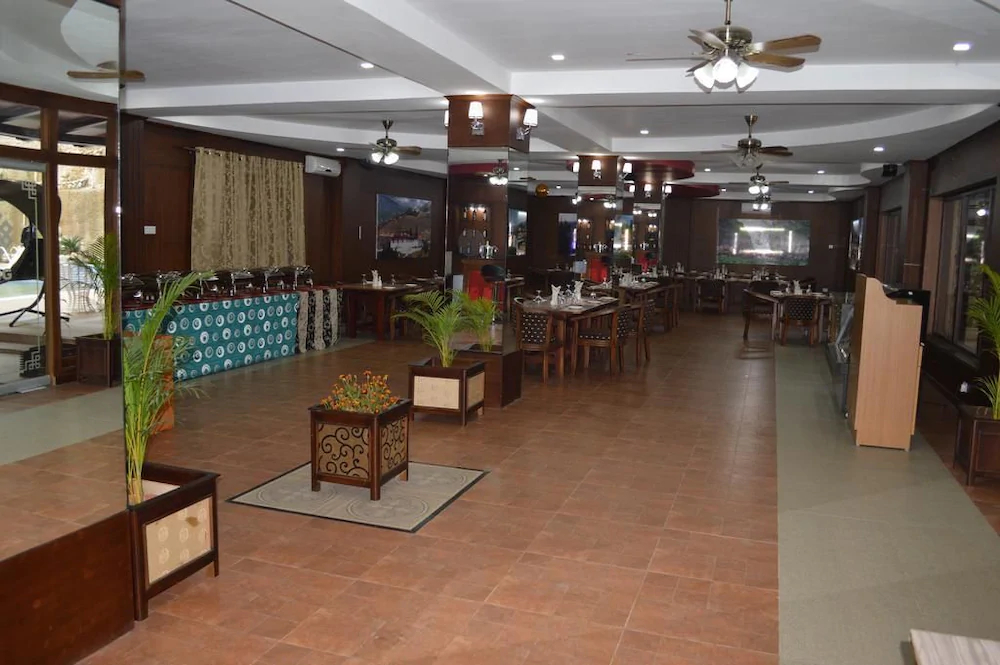 Tashi Namgay Grand