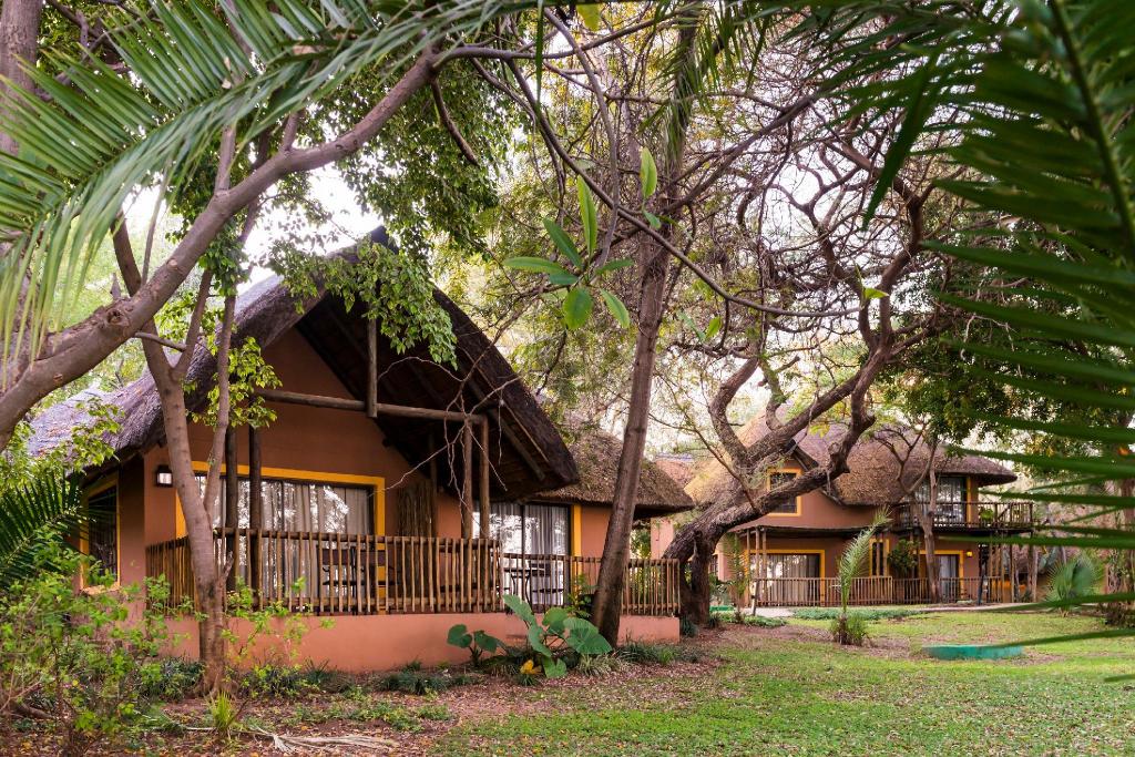 Chobe Marina Lodge