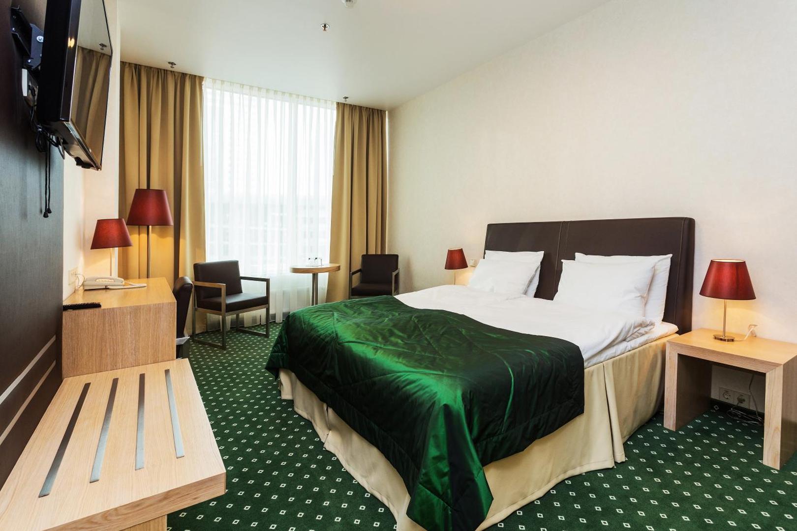 Green City Hotel