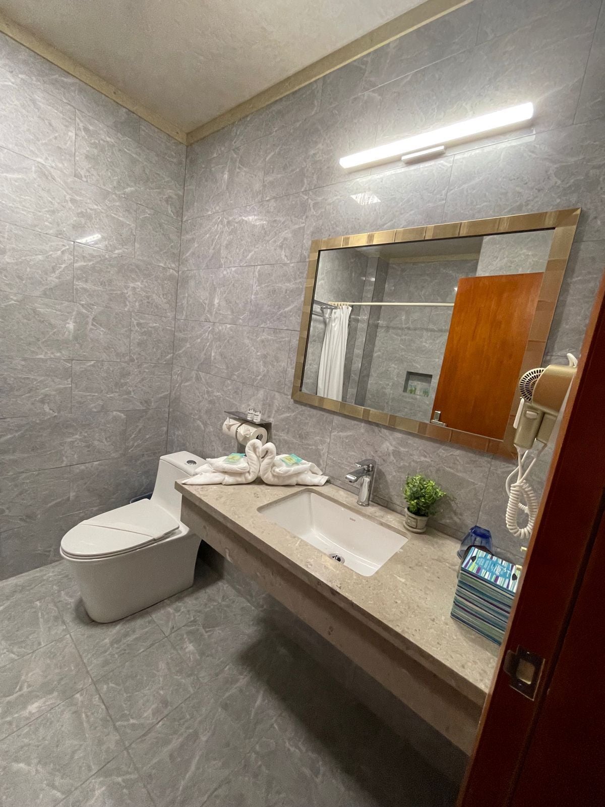 Coral View Hotel & Resort