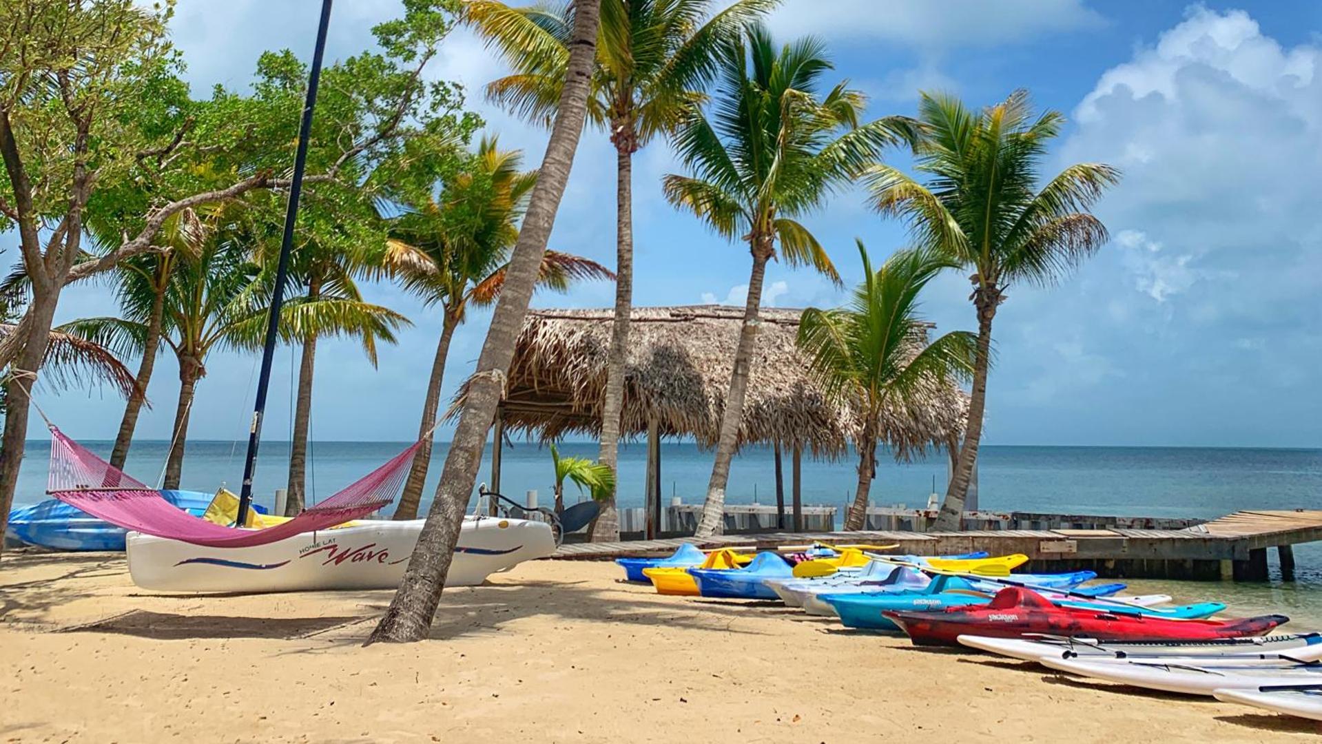 Thatch Caye, a Muy'Ono Resort