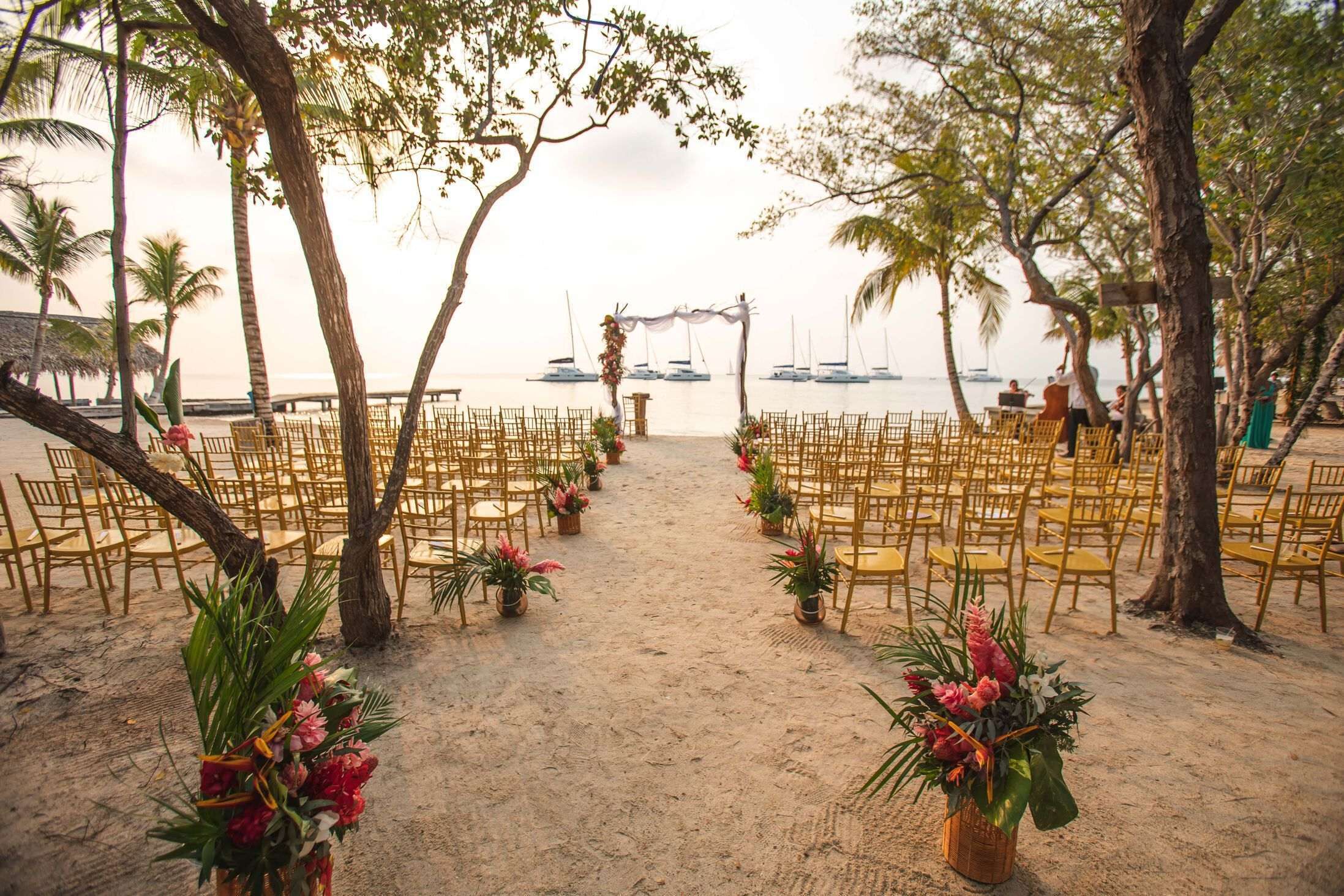 Thatch Caye, a Muy'Ono Resort