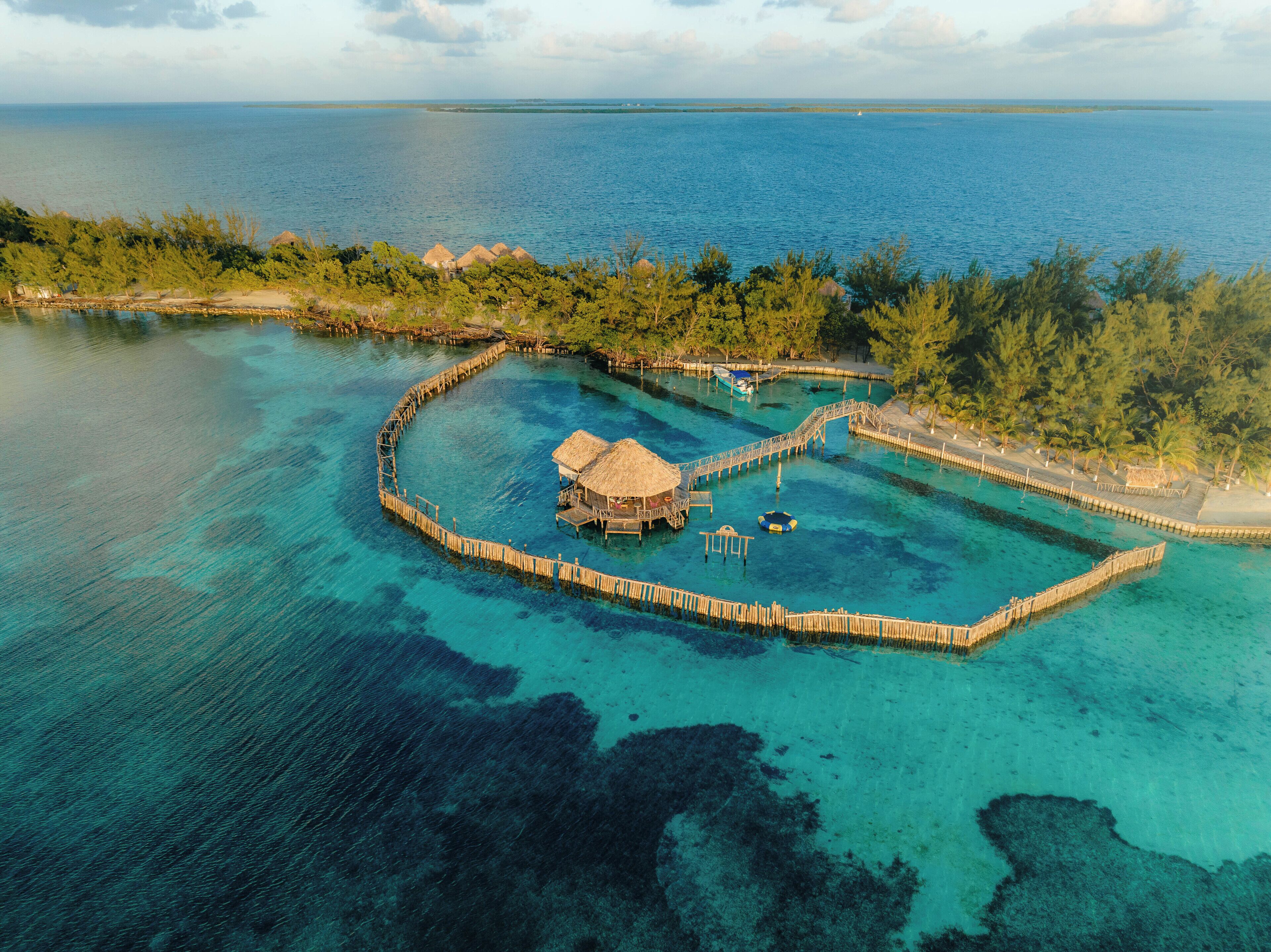 Thatch Caye, a Muy'Ono Resort