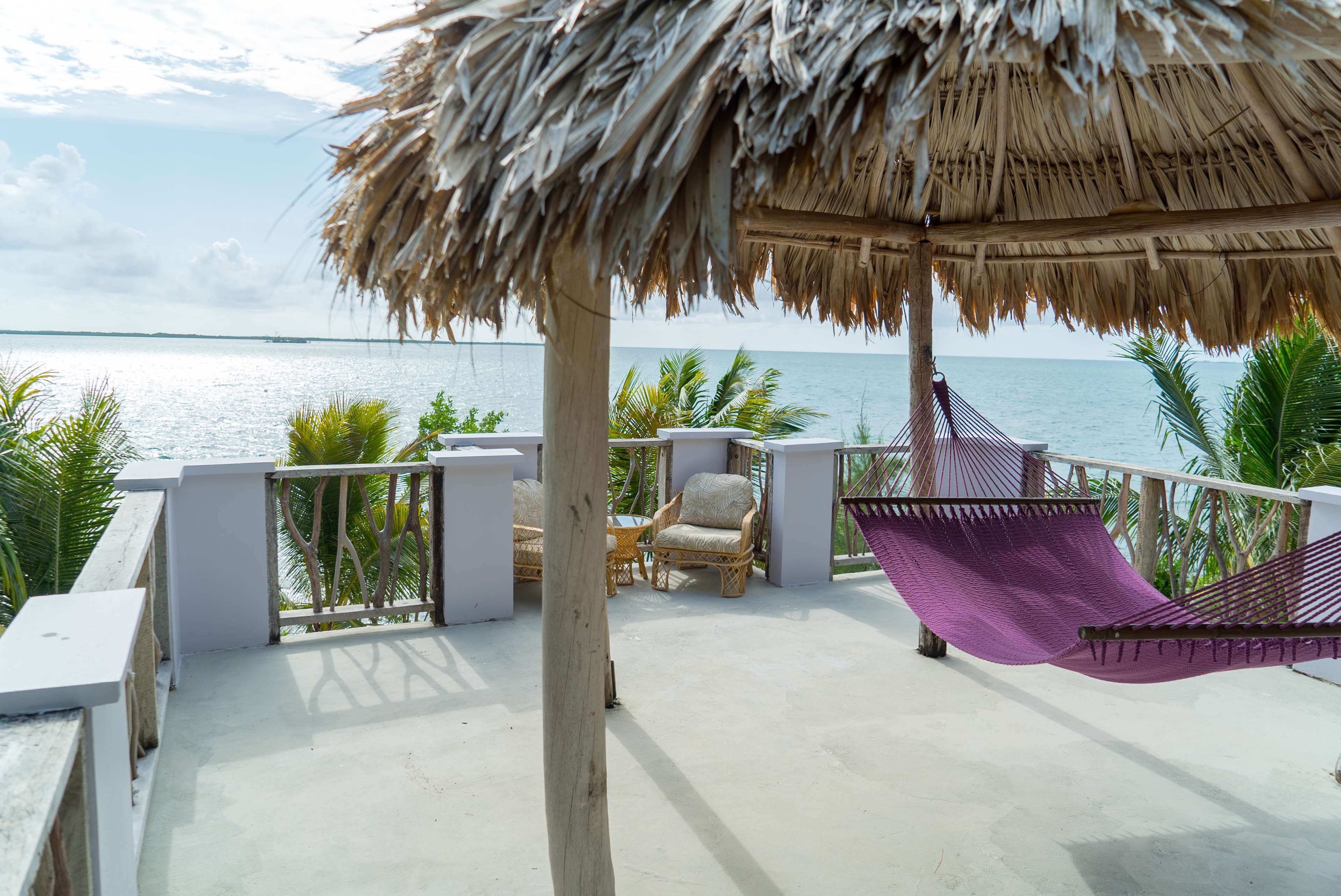 Thatch Caye, a Muy'Ono Resort