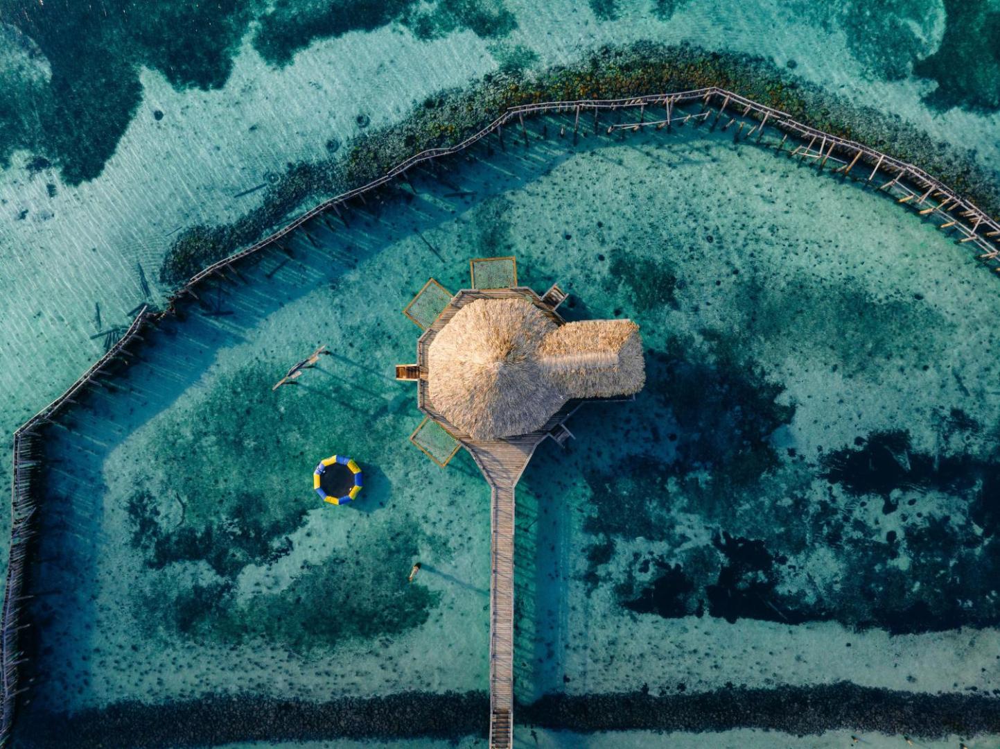 Thatch Caye, a Muy'Ono Resort