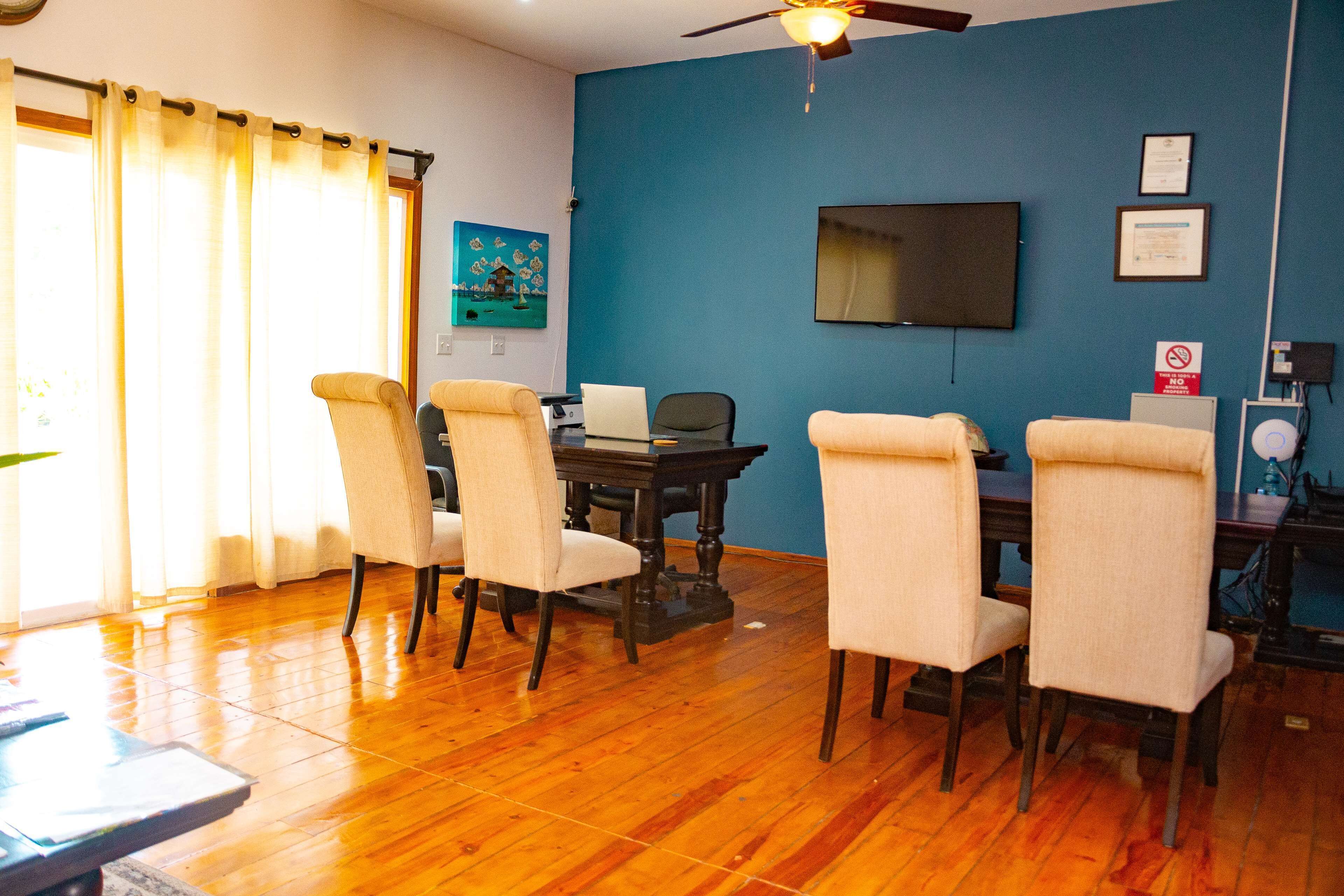 Best Western Grand Baymen Gardens