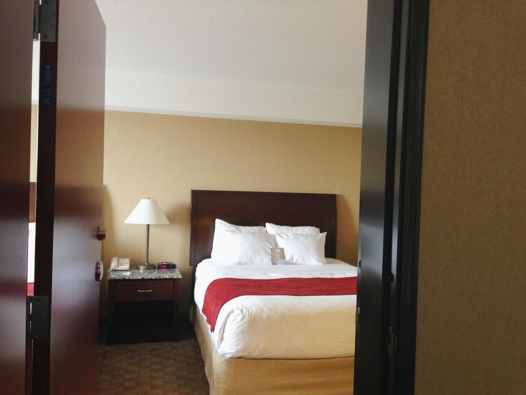 Comfort Inn & Suites Airdrie