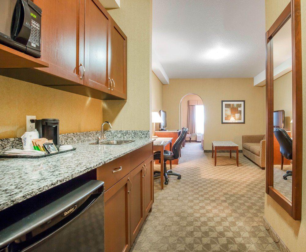 Comfort Inn & Suites Airdrie