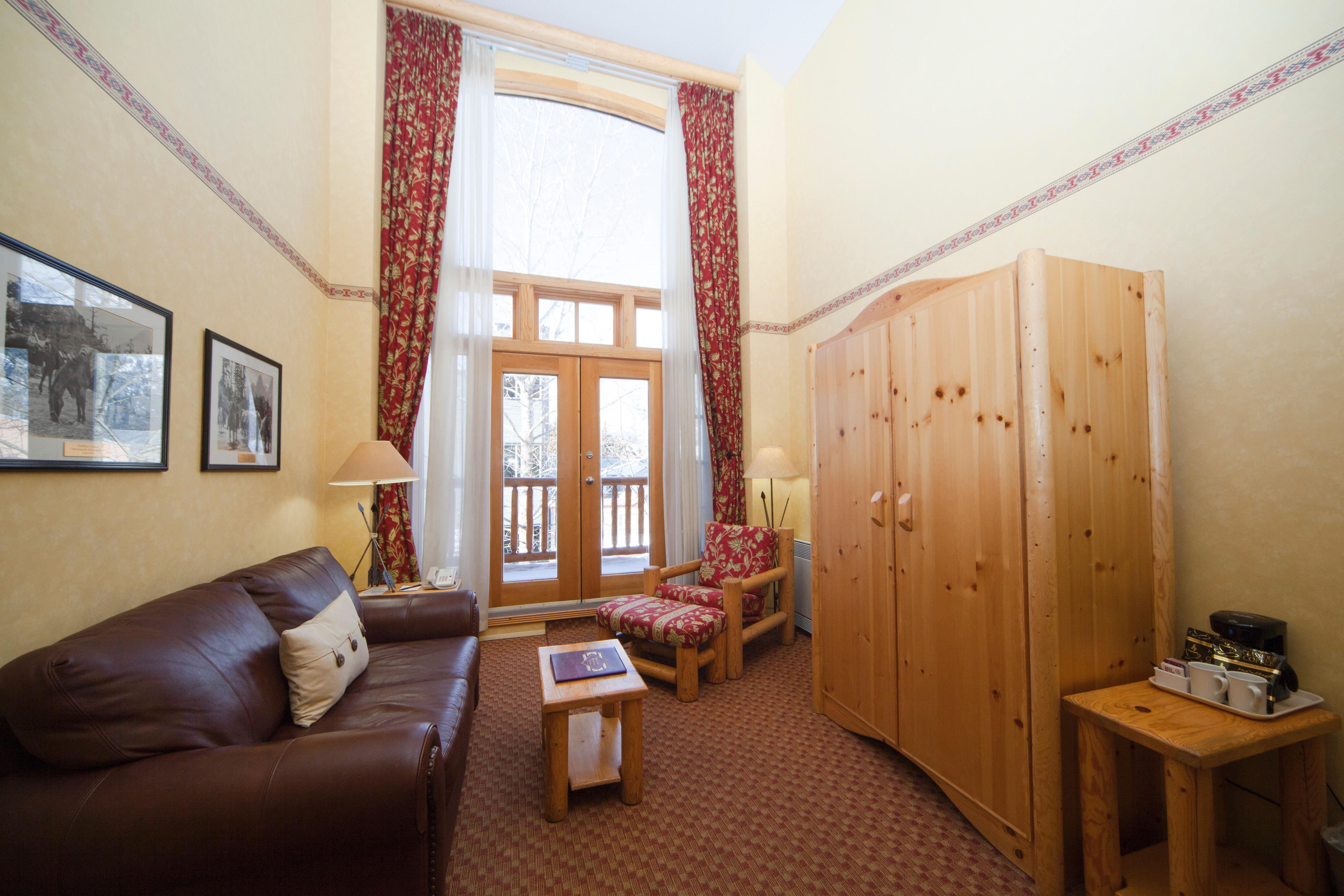 Brewster Mountain Lodge