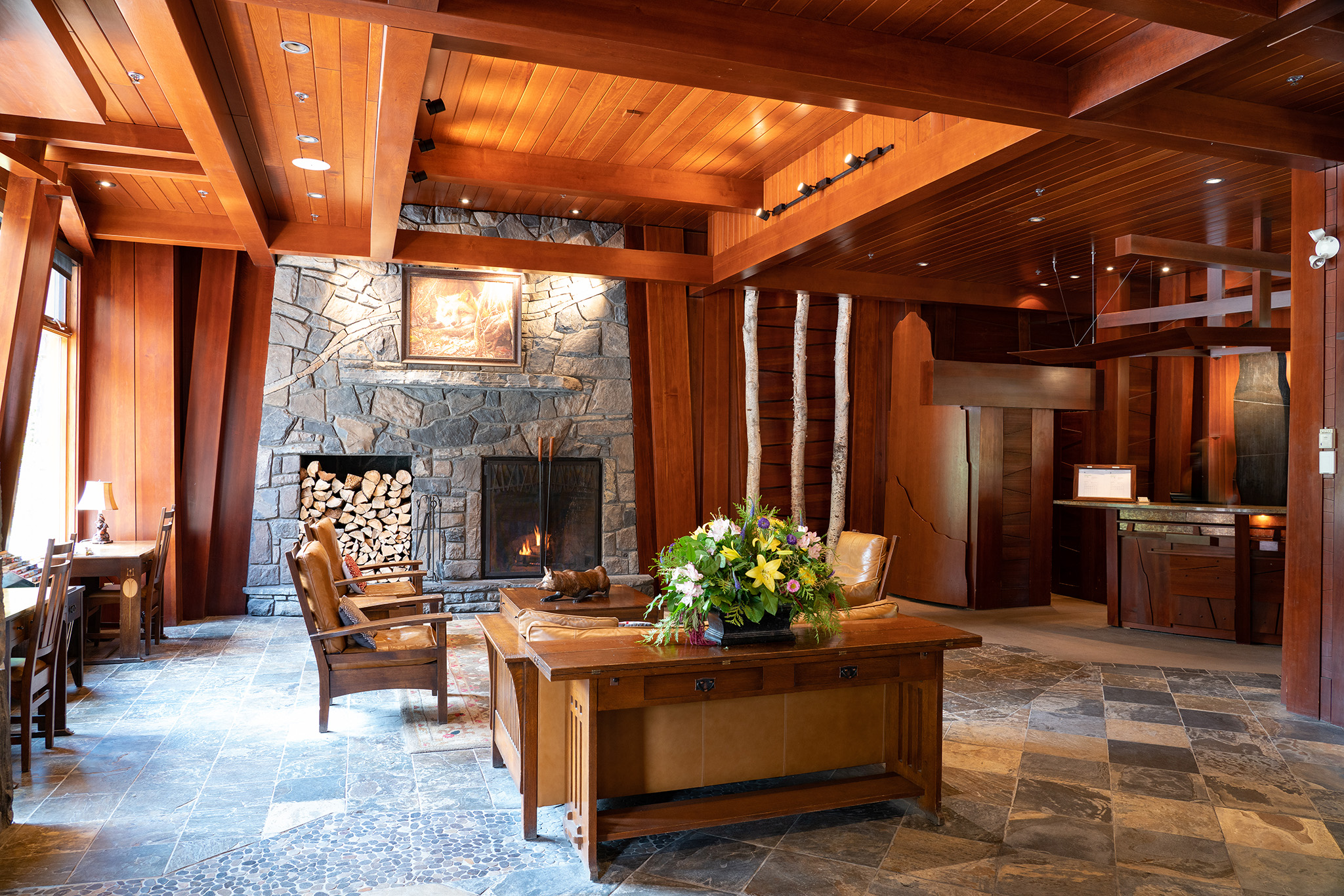 Fox Hotel & Suites