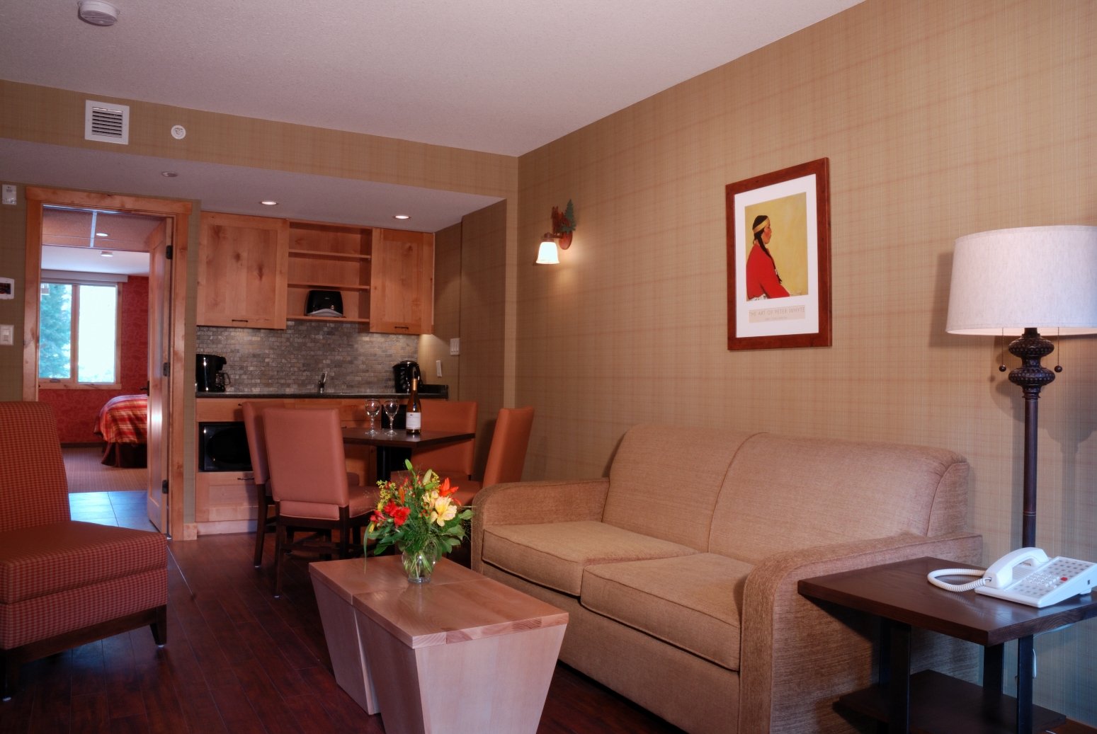 Fox Hotel & Suites